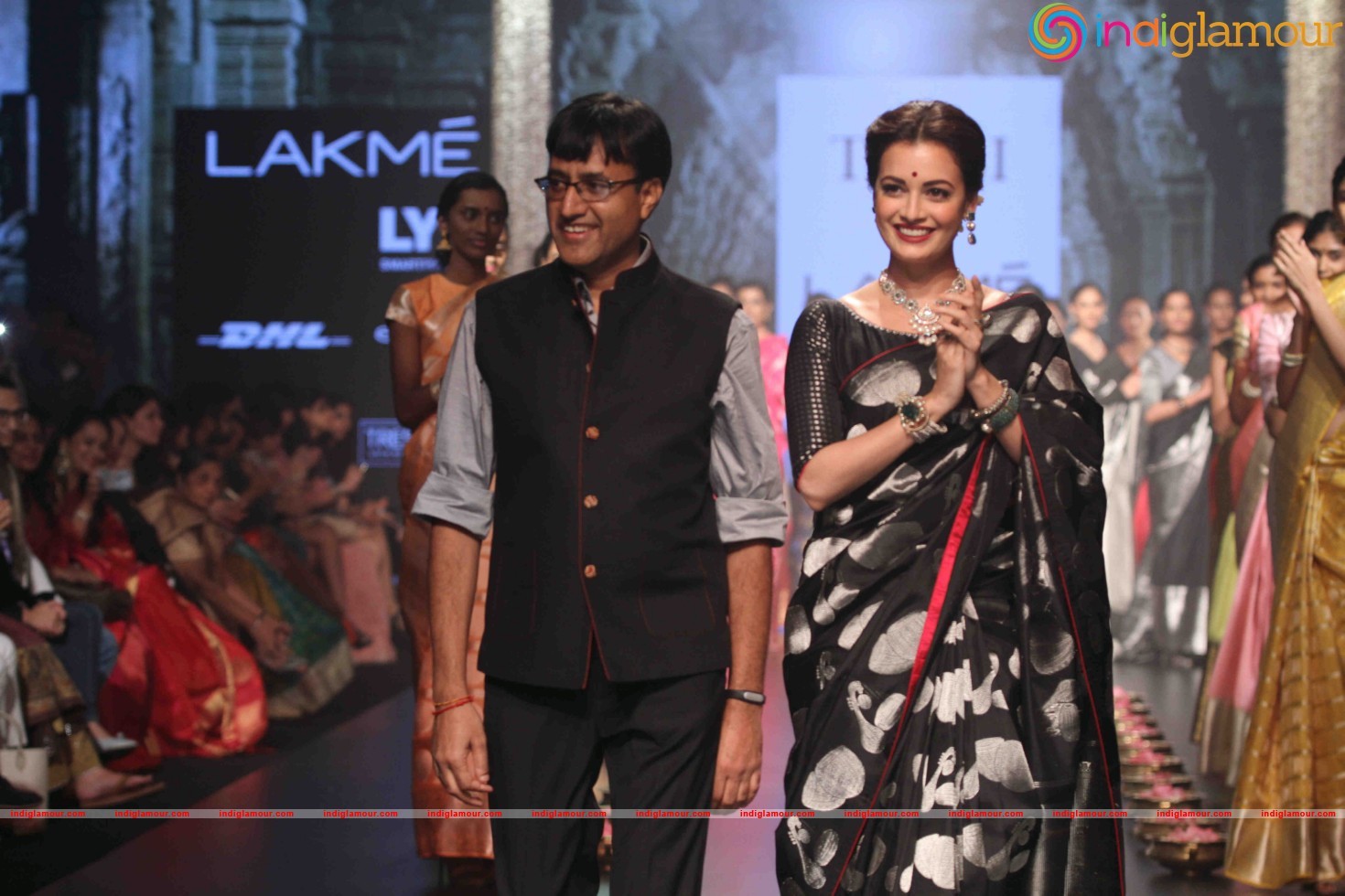 Lakme Fashion Week Winter Festive 2016 Santosh Parekh Event hd photo