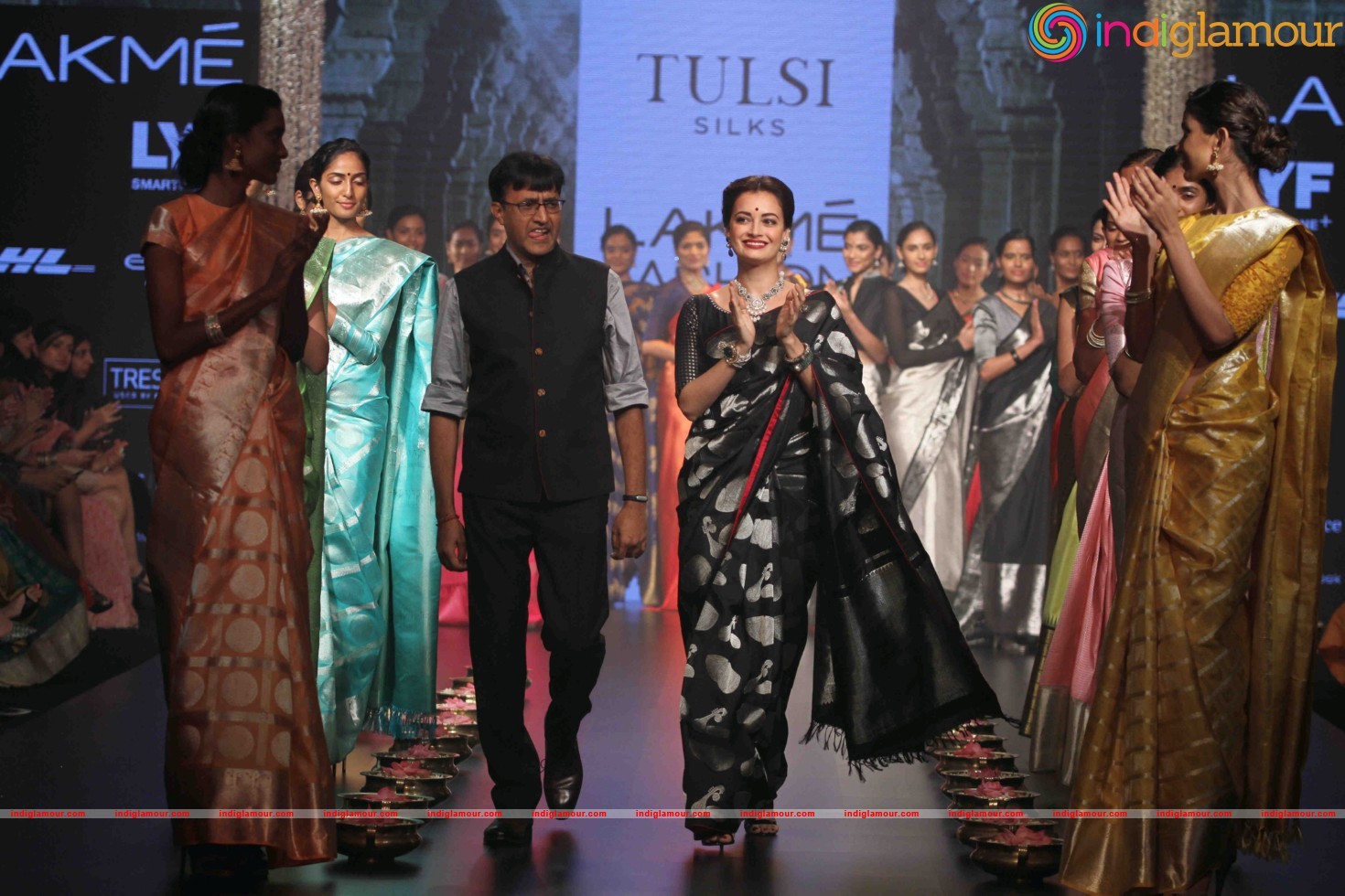 Lakme Fashion Week Winter Festive 2016 Santosh Parekh Event hd photo