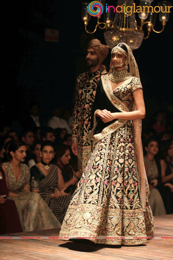 Lakme Fashion Week Winter Festive 2016 Grand Finale Event hd photo