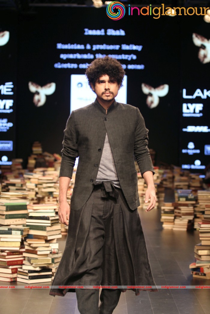 Lakme Fashion Week Winter Festive 2016 Rajesh Pratap Singh Event hd photo
