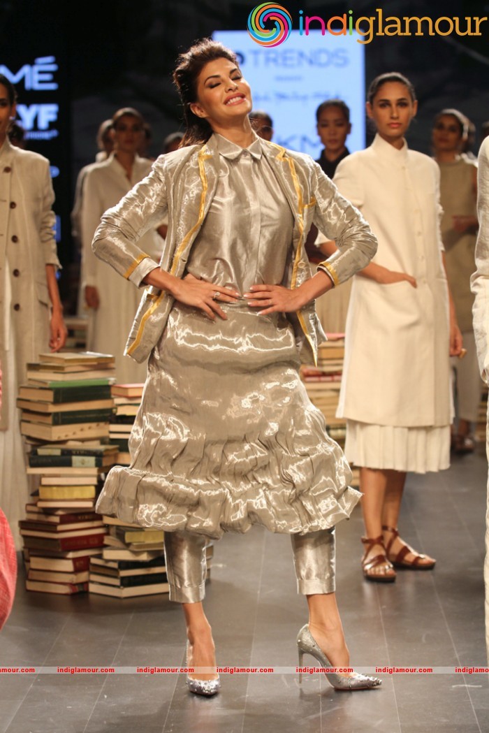 Lakme Fashion Week Winter Festive 2016 Rajesh Pratap Singh Event hd photo