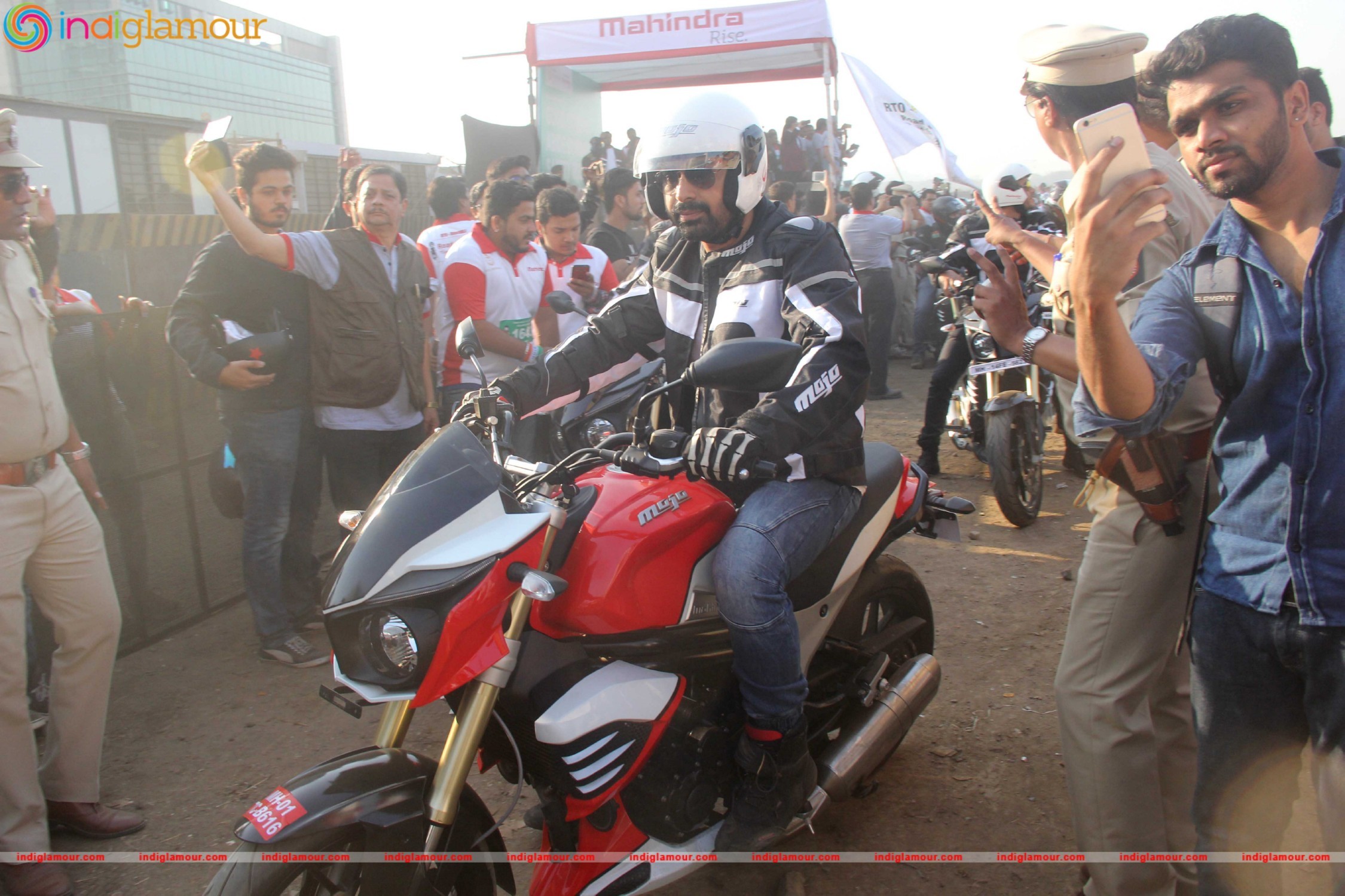 Dino Morea and Rannvijay Singh at Ride for Safety Campaign 2016 Event hd photo