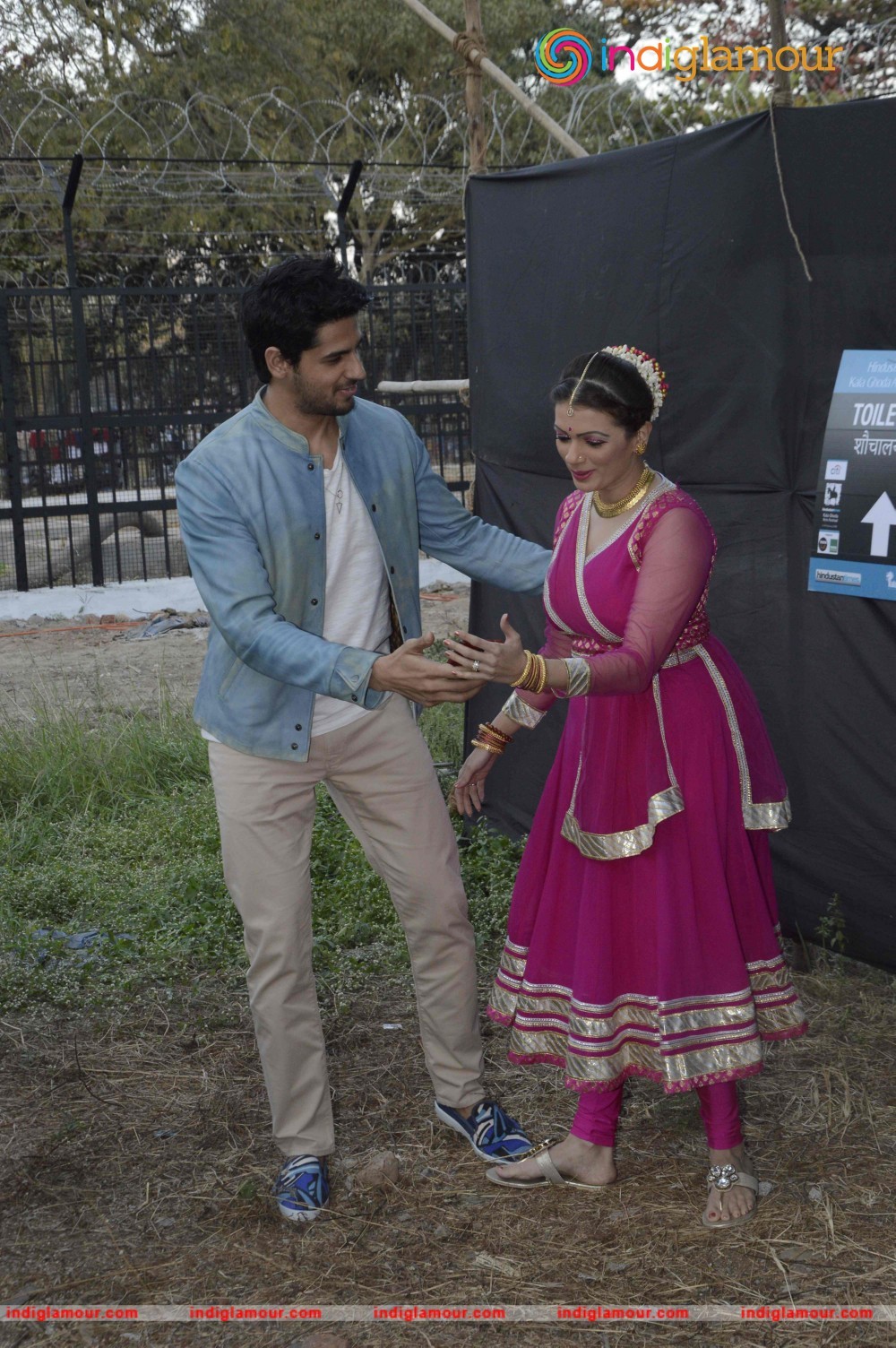 Sidharth Malhotra Inaugurates Kala Ghoda Arts Festival 2016 Event hd photo