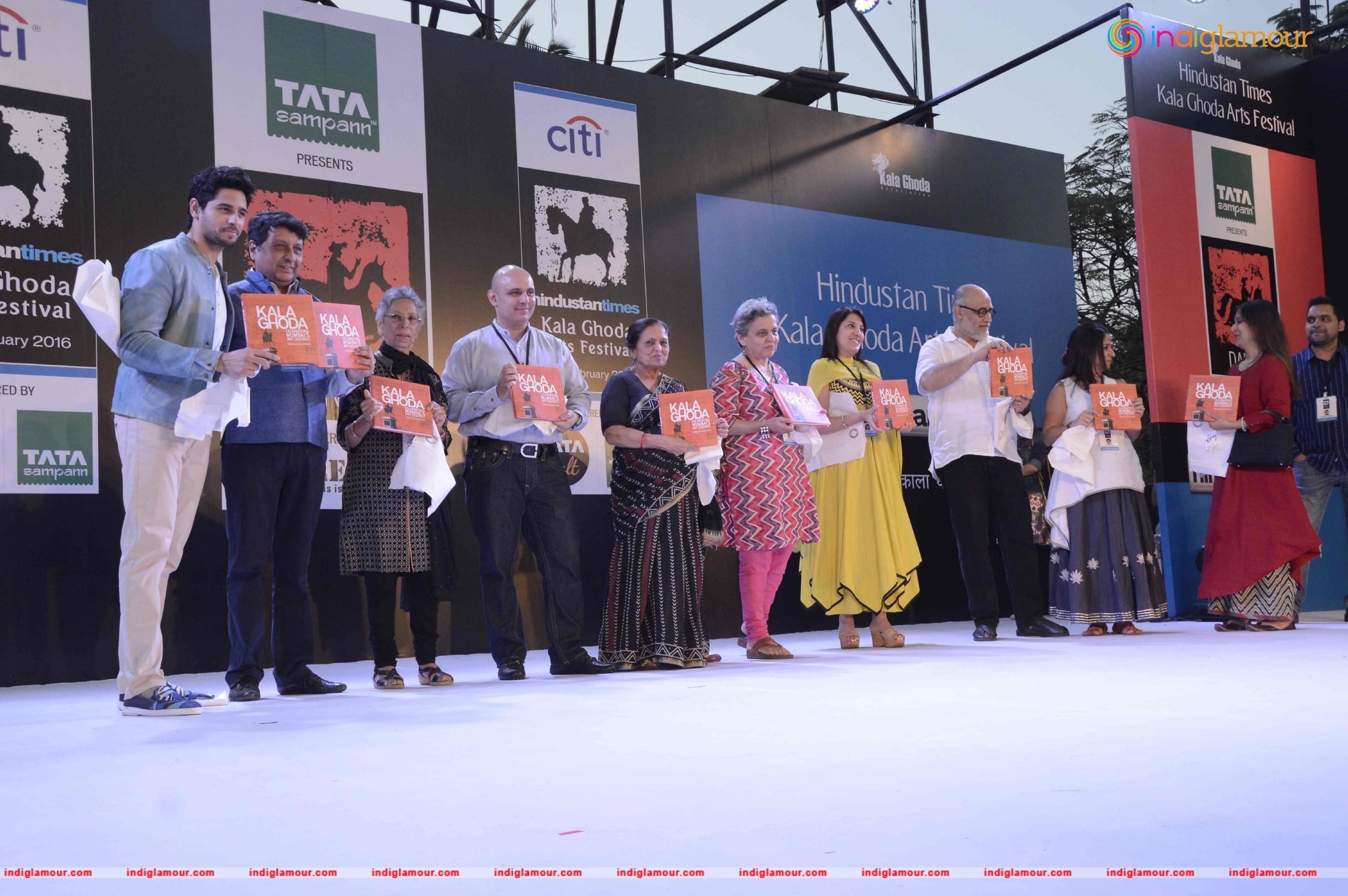 Sidharth Malhotra Inaugurates Kala Ghoda Arts Festival 2016 Event hd photo