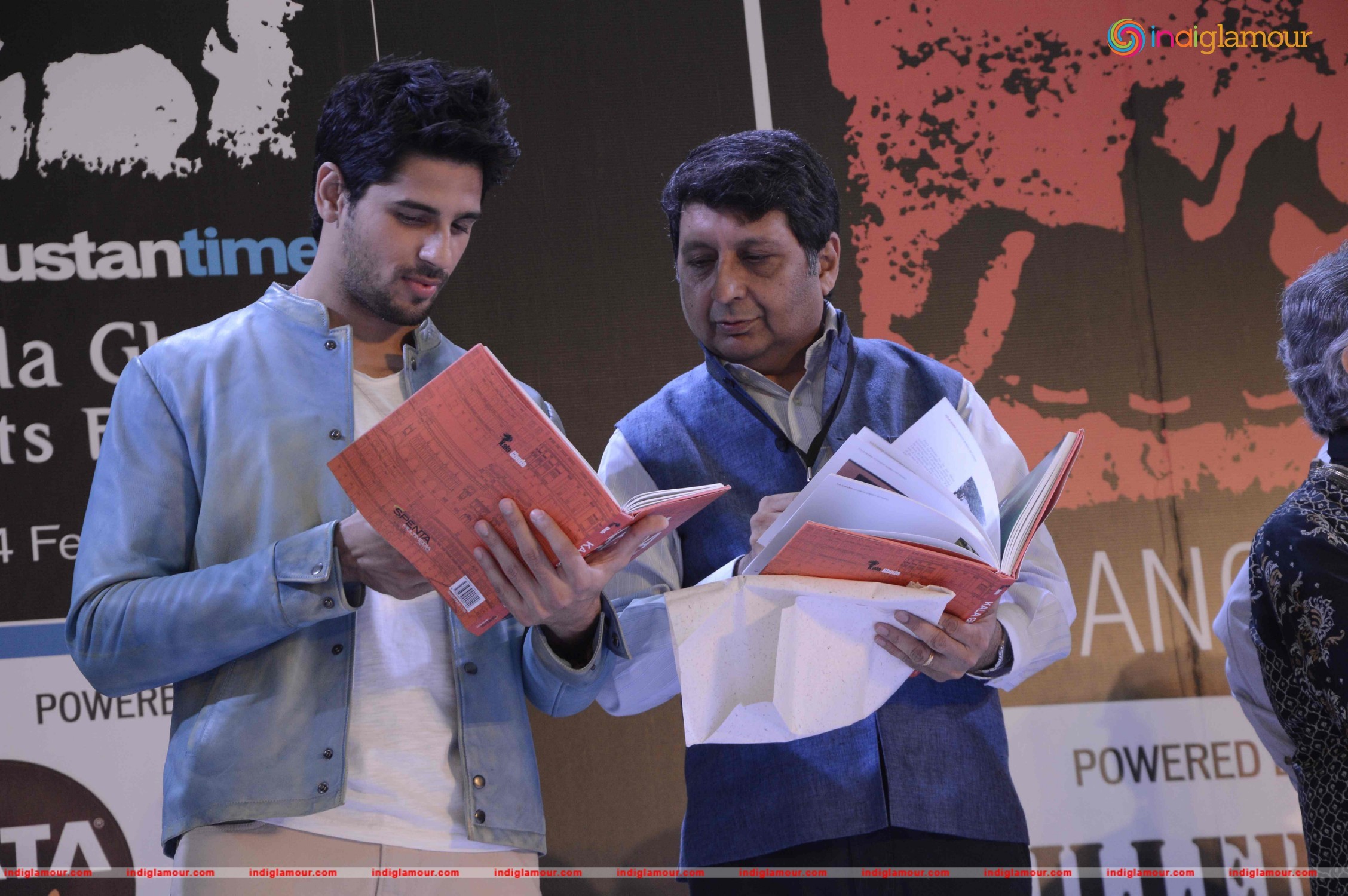 Sidharth Malhotra Inaugurates Kala Ghoda Arts Festival 2016 Event hd photo