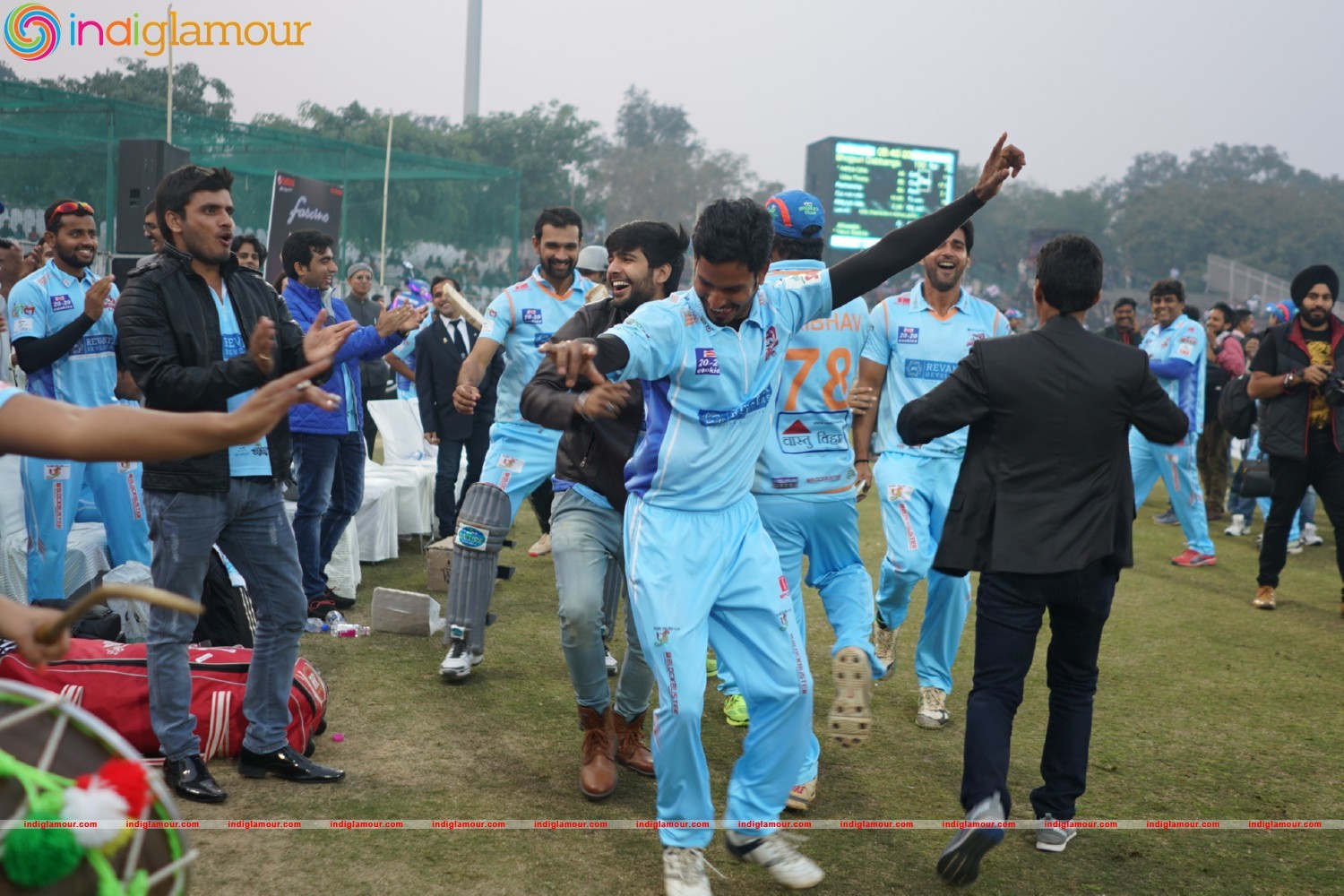 Bhojpuri Dabanggs Vs Mumbai Heroes Event hd photo