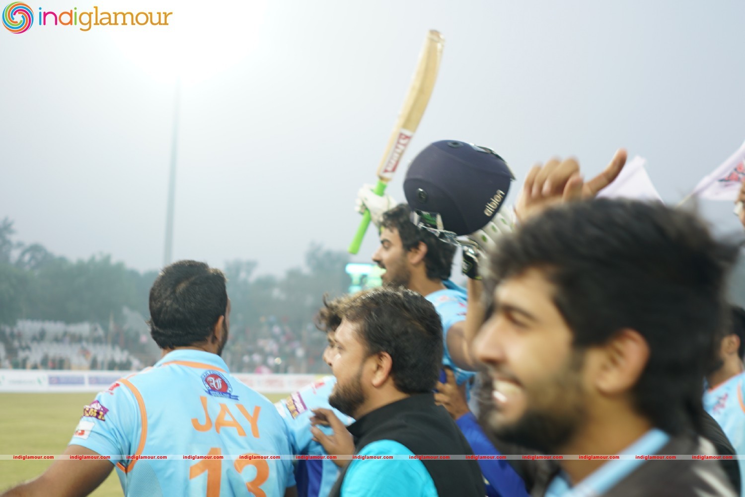 Bhojpuri Dabanggs Vs Mumbai Heroes Event hd photo