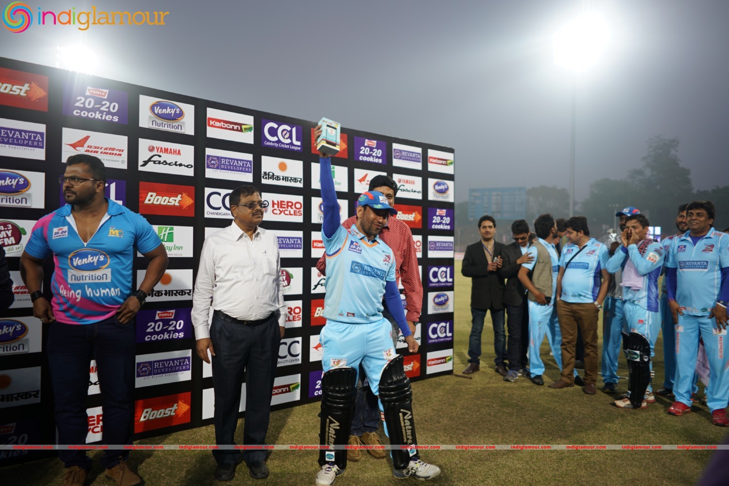 Bhojpuri Dabanggs Vs Mumbai Heroes Event hd photo