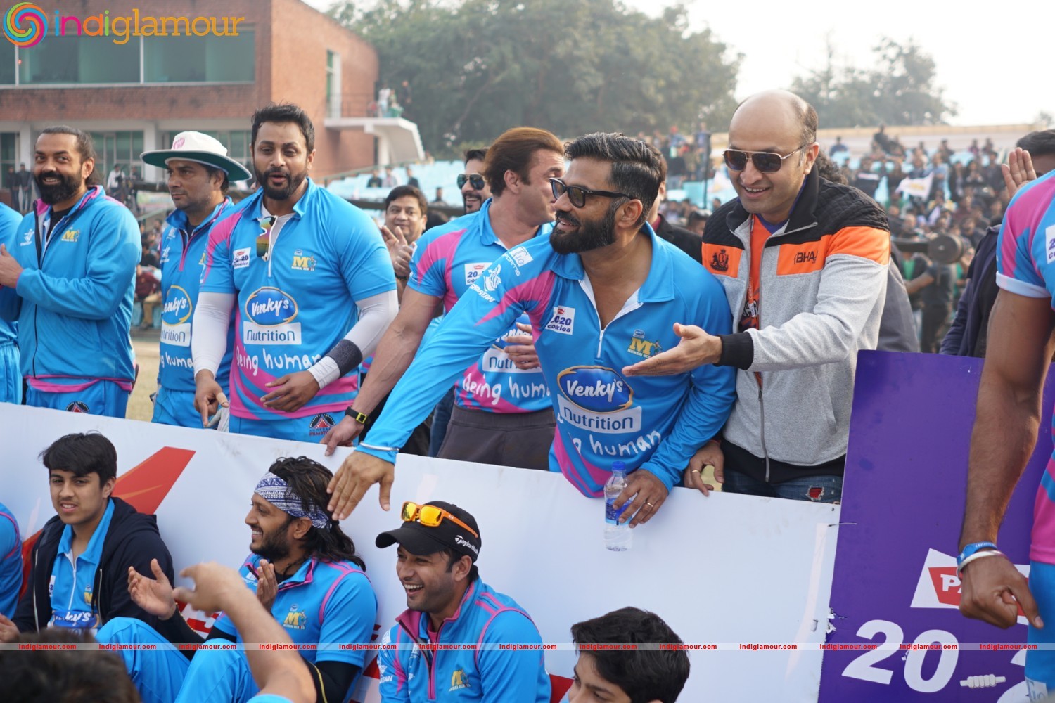Bhojpuri Dabanggs Vs Mumbai Heroes Event hd photo