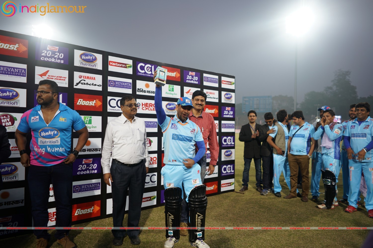 Bhojpuri Dabanggs Vs Mumbai Heroes Event hd photo
