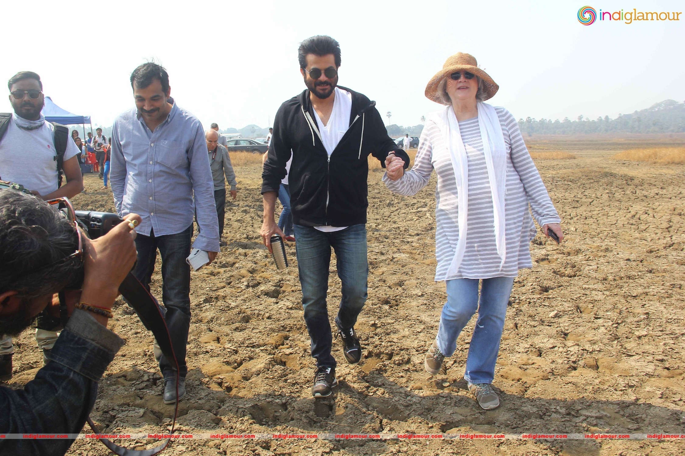 On Location Shoot of TV Serial 24 Season 2 Event hd photo