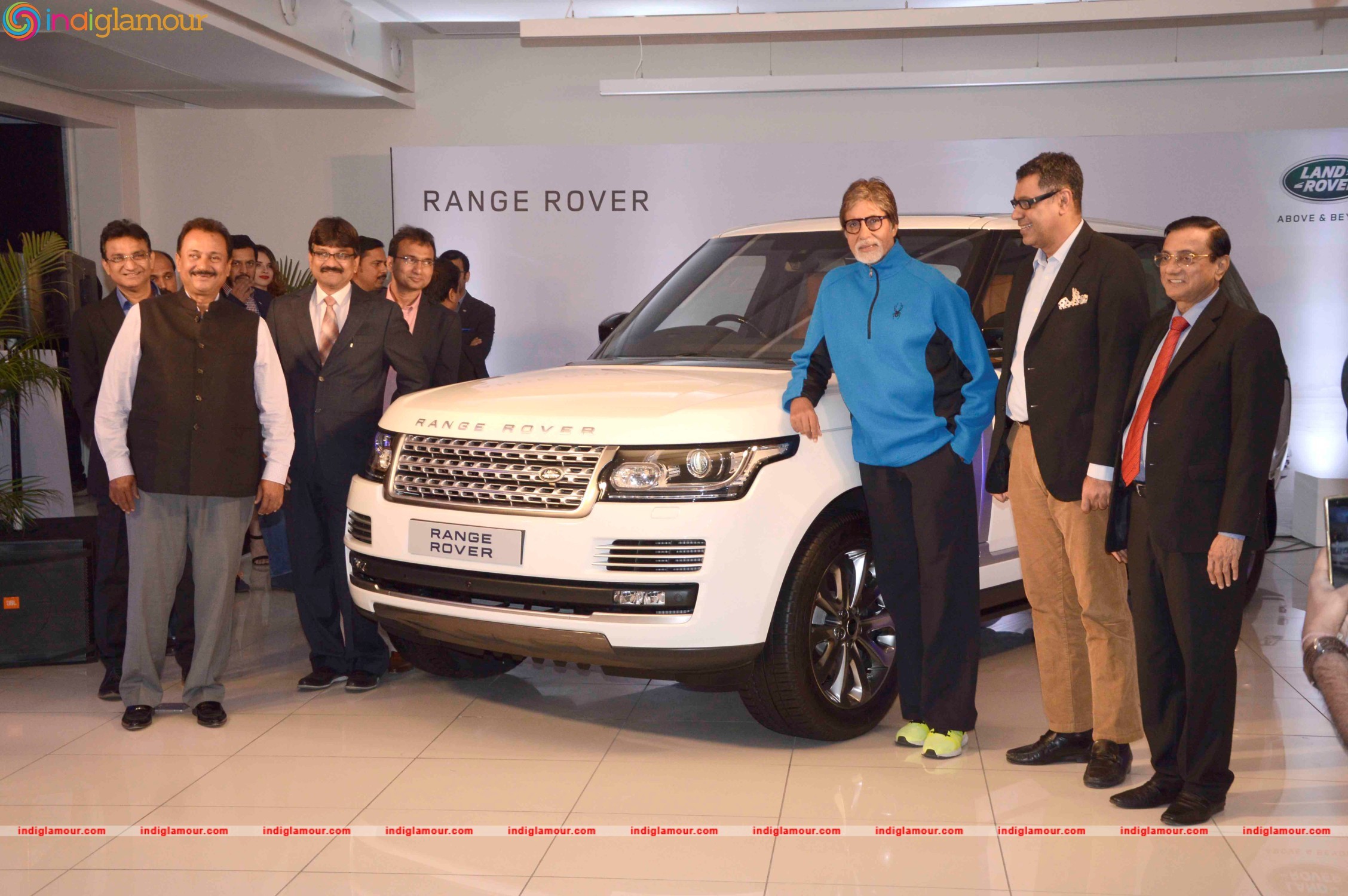 Amitabh Bachchan Attends Delivery Ceremony of Range Rover Event hd photo