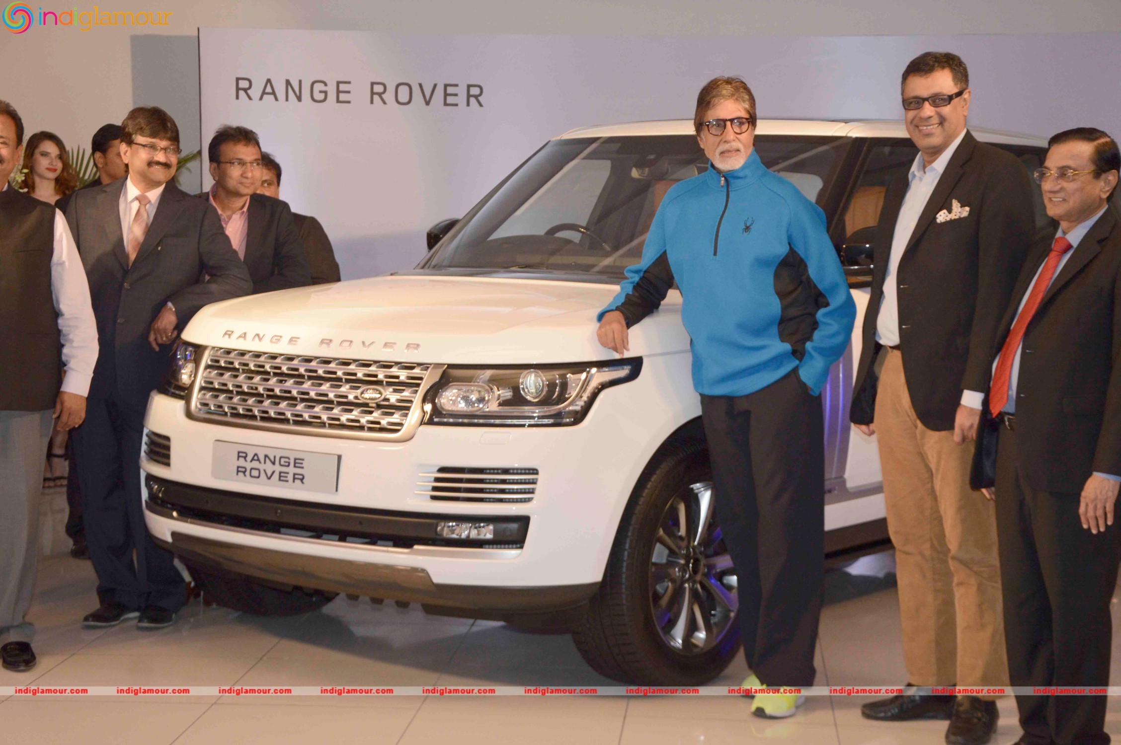 Amitabh Bachchan Attends Delivery Ceremony of Range Rover Event hd photo