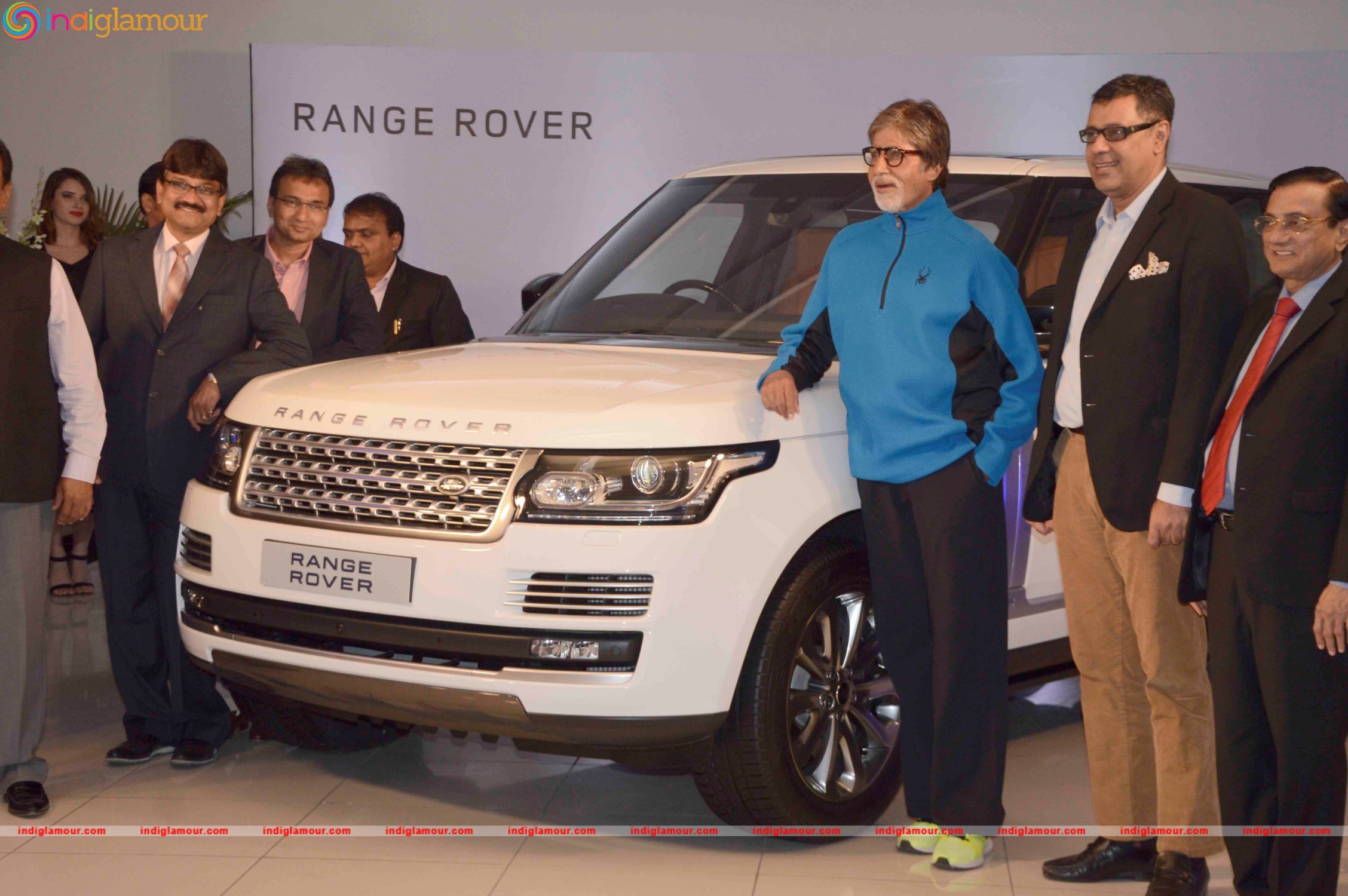 Amitabh Bachchan Attends Delivery Ceremony of Range Rover Event hd photo