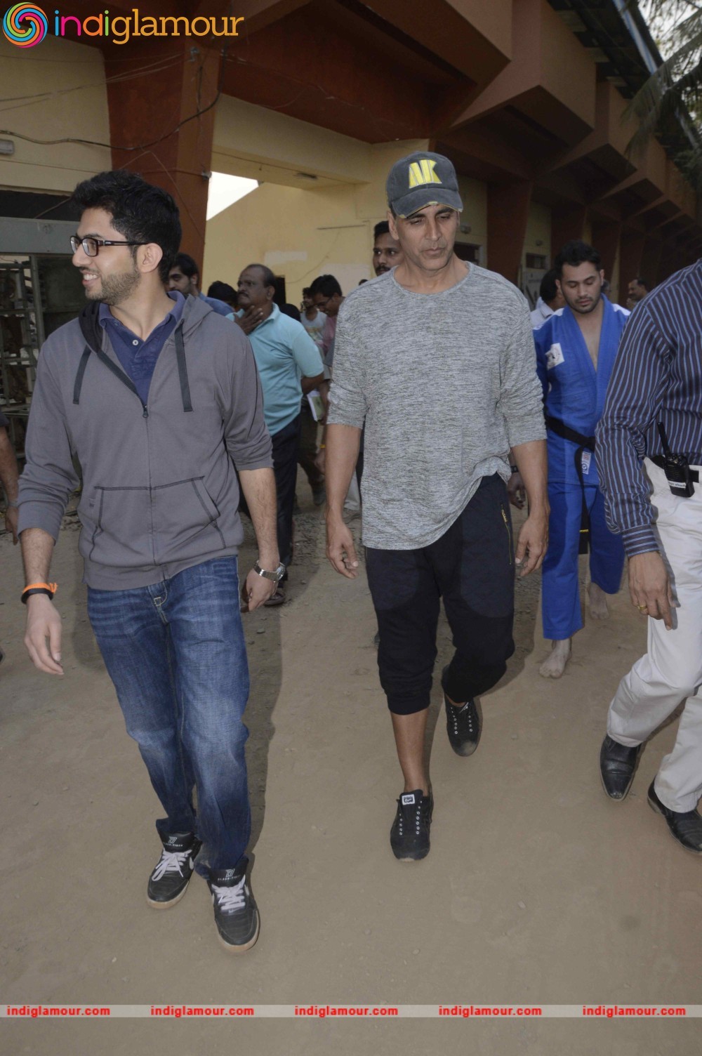 Akshay Kumar,Aditya Thackeray Attend Graduation Ceremony of Womens Self Defense Center Event hd photo