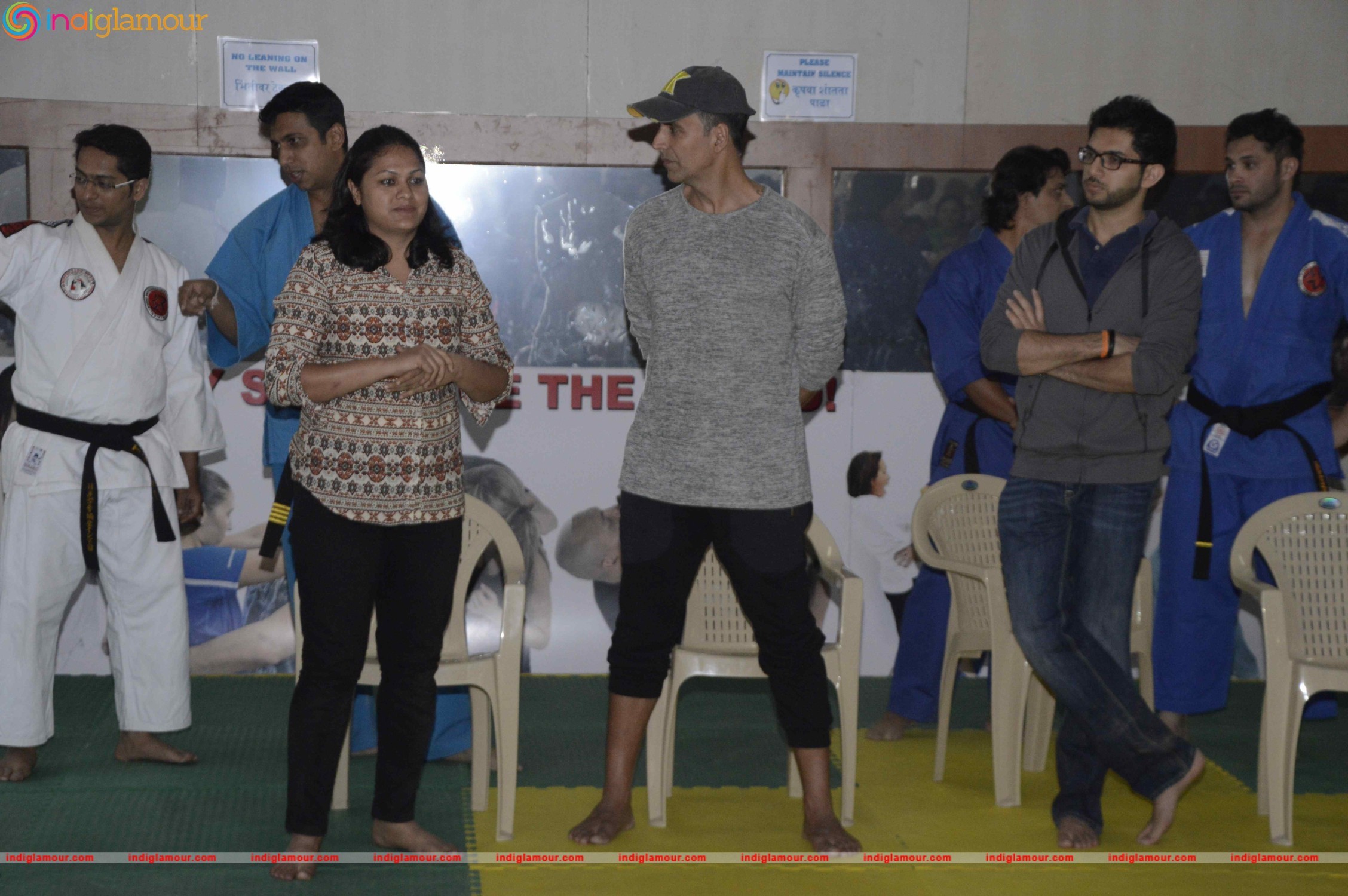 Akshay Kumar,Aditya Thackeray Attend Graduation Ceremony of Womens Self Defense Center Event hd photo