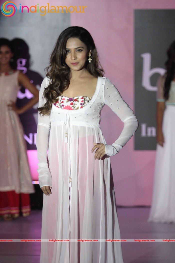 Beti Foundation Fashion Show Event hd photo