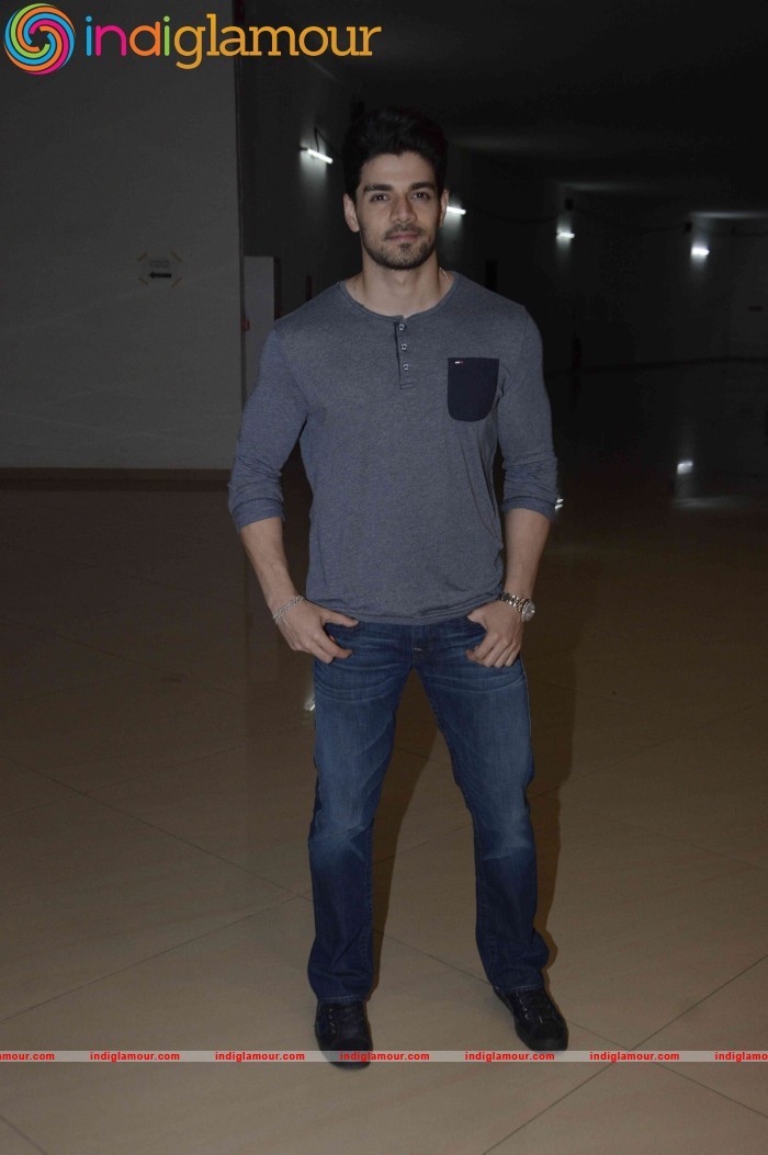 Special Screening of Film Aligarh Event hd photo