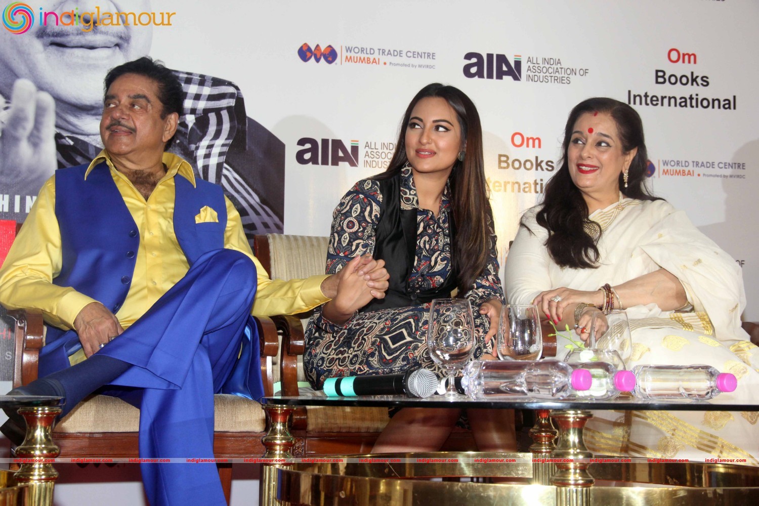 Launch of Shatrughan Sinha Biography Anything But Khamosh Event hd photo