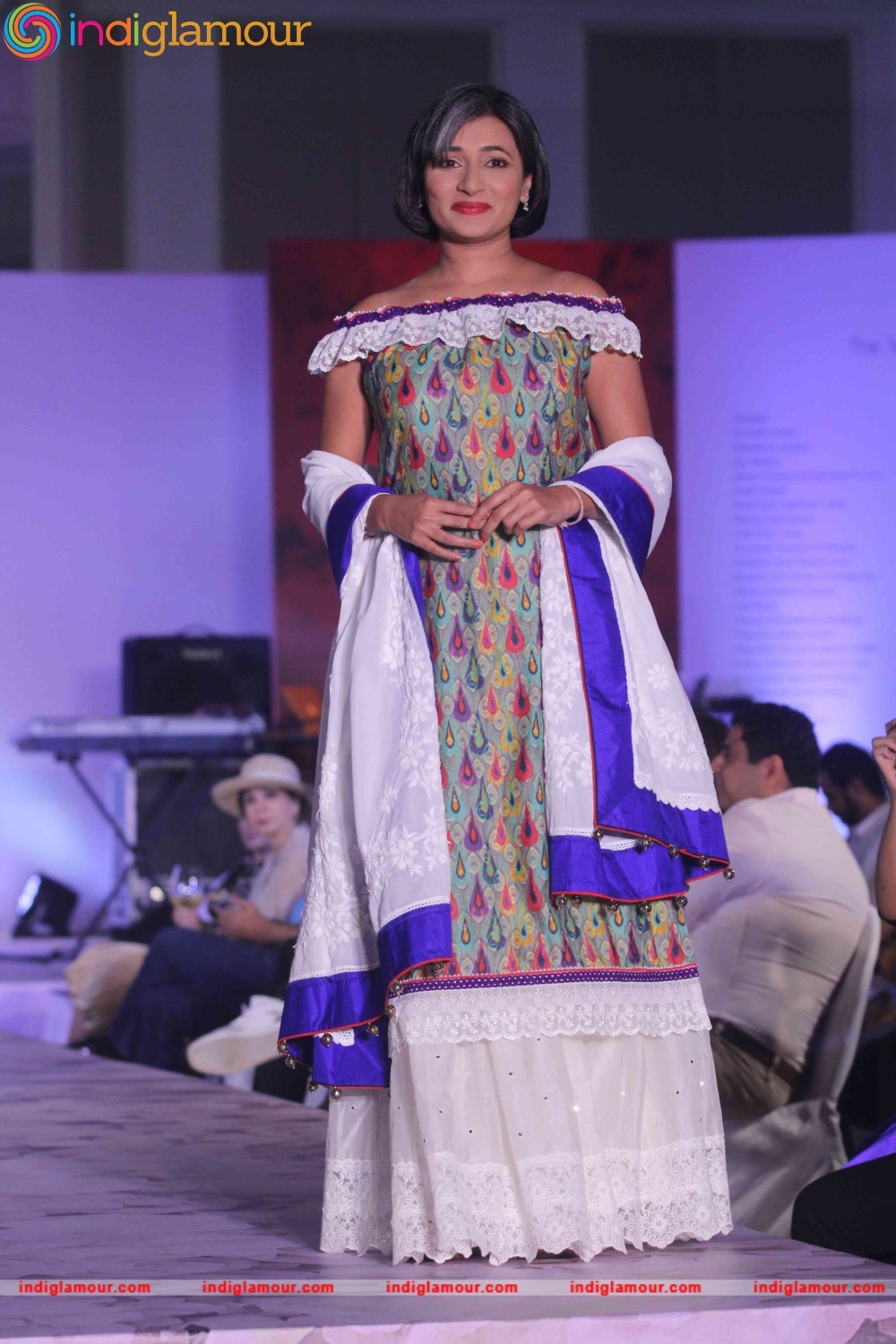 Bollywood Celebrities at Terry Fox Brunch Event hd photo