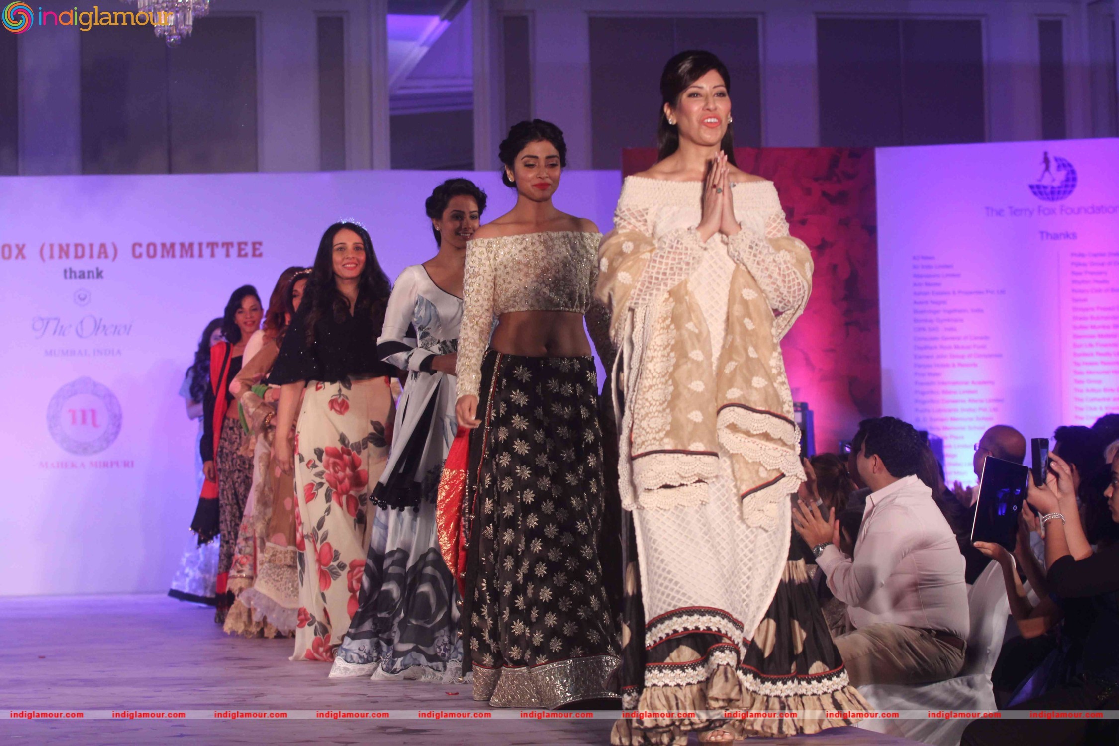 Bollywood Celebrities at Terry Fox Brunch Event hd photo