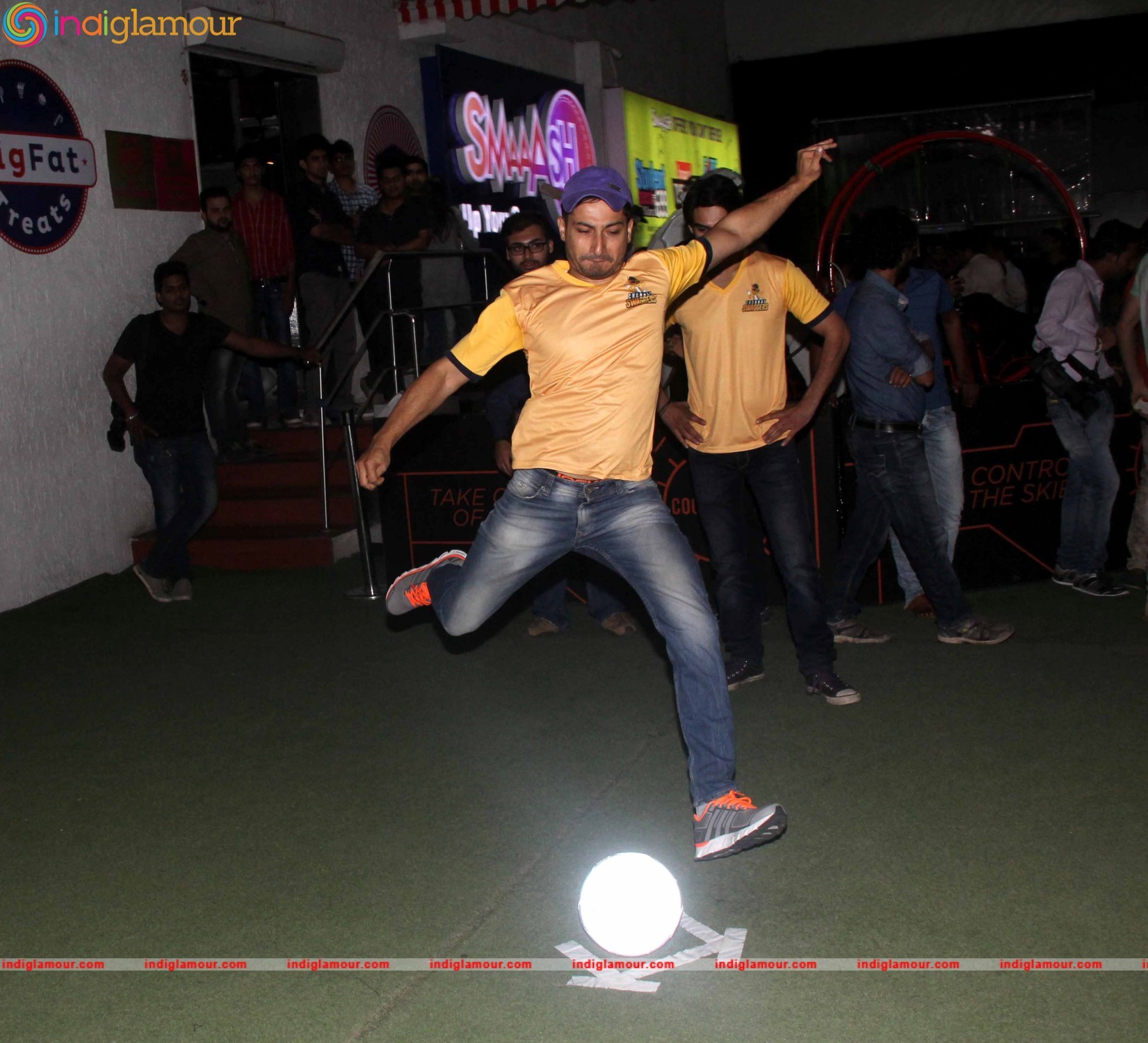 Sunny Leone Unveiled her Swag Squad the Chennai Swaggers at Smaaash Event hd photo