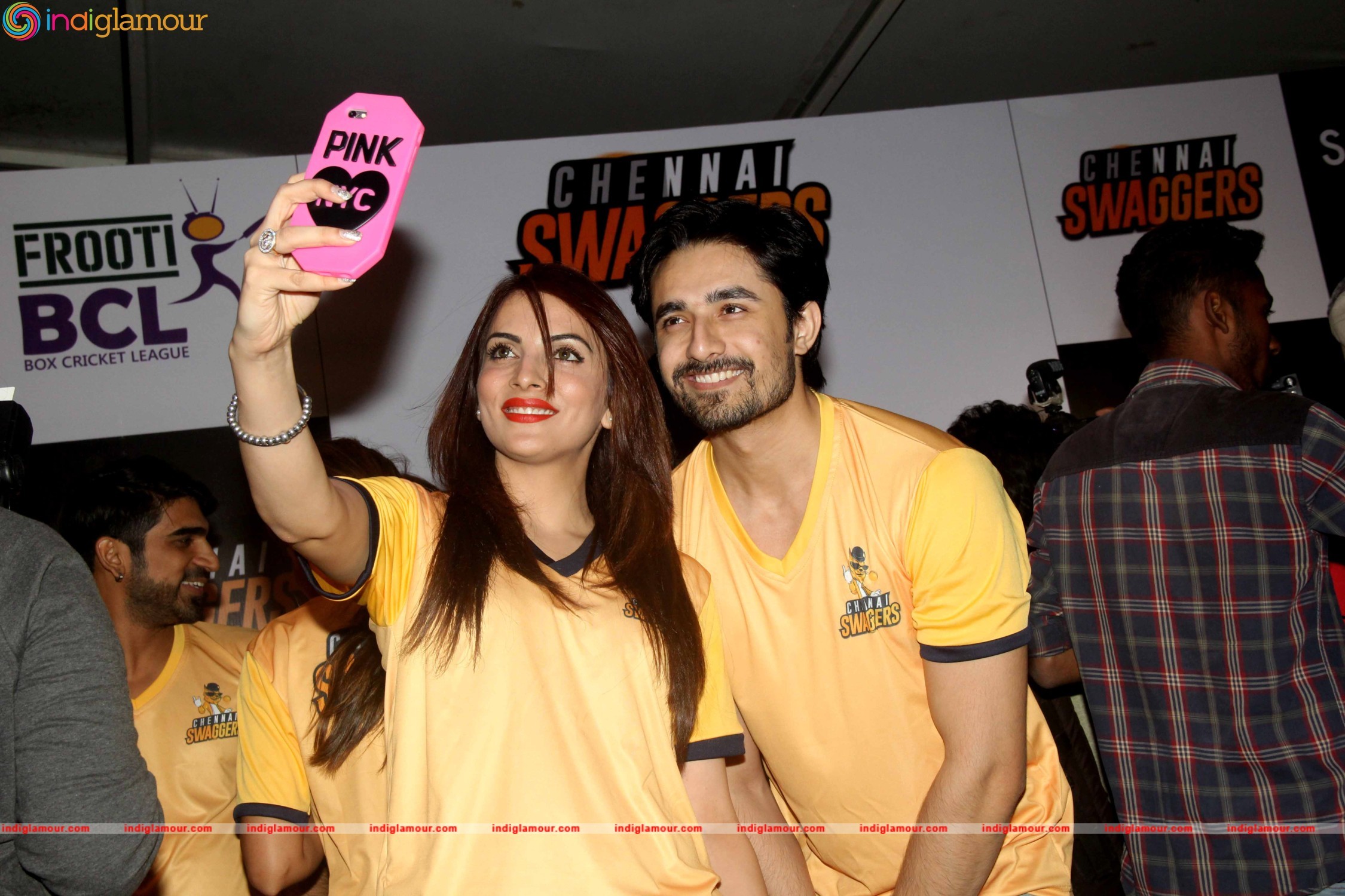 Sunny Leone Unveiled her Swag Squad the Chennai Swaggers at Smaaash Event hd photo