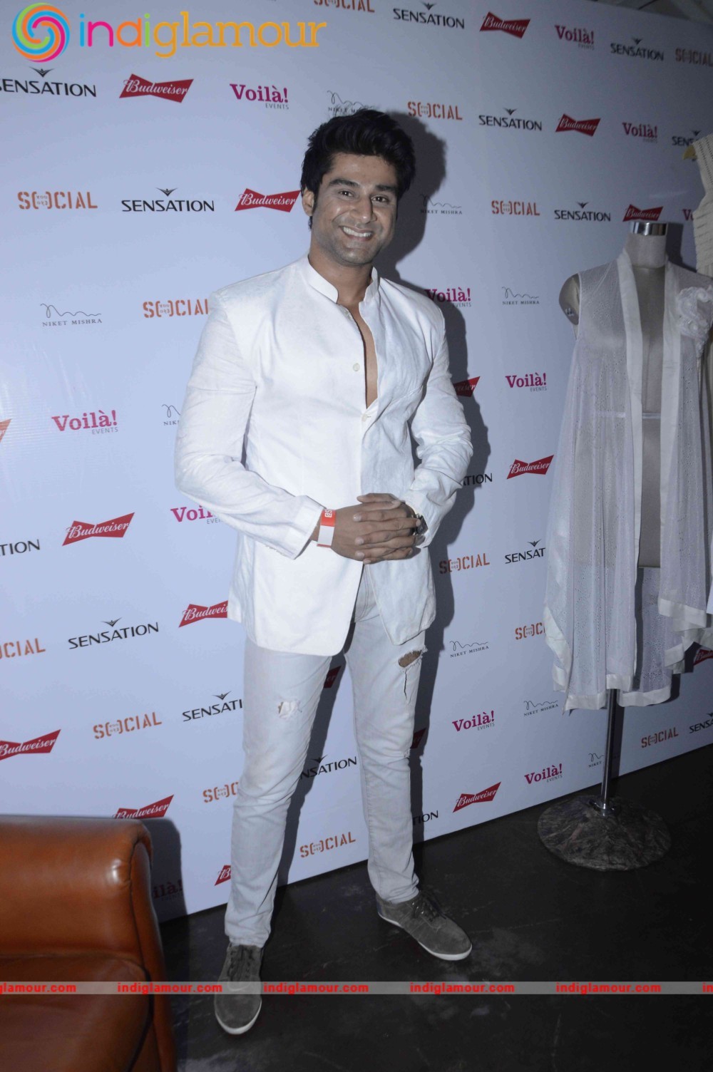 Unveiling of Niket Mishra New Design Sensation White Collection Event hd photo