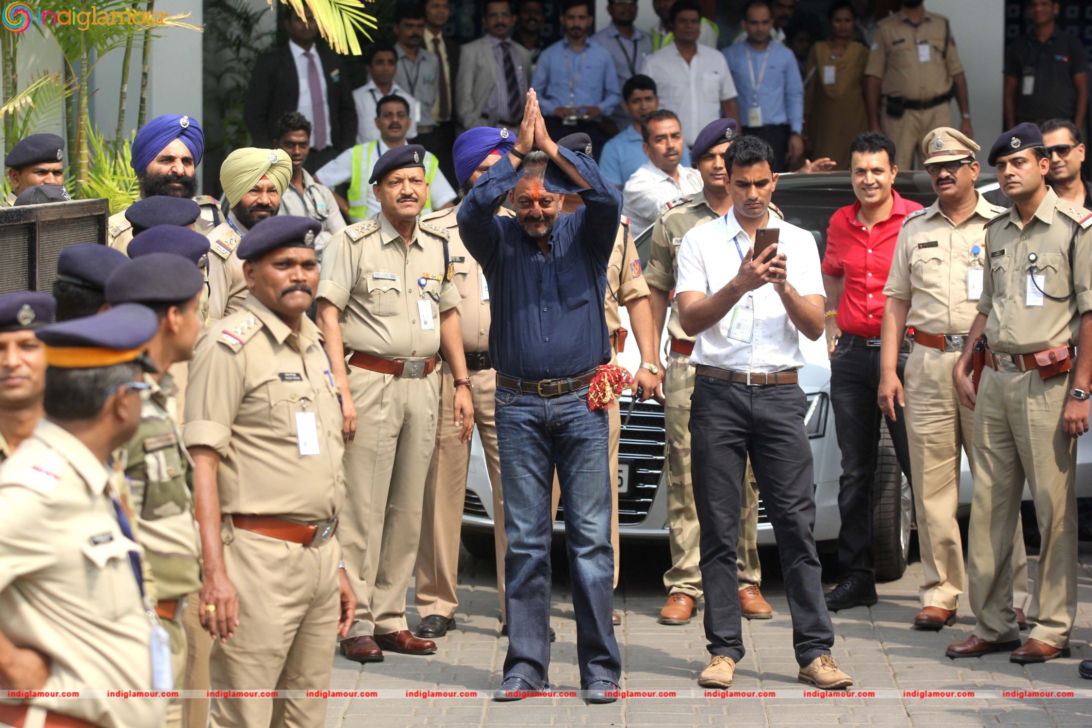 Sanjay Dutt Released from Yerawada Central Jail Event hd photo