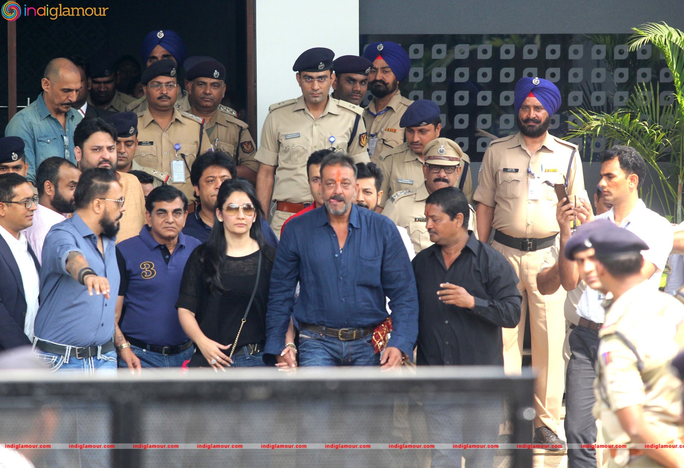 Sanjay Dutt Released from Yerawada Central Jail Event hd photo