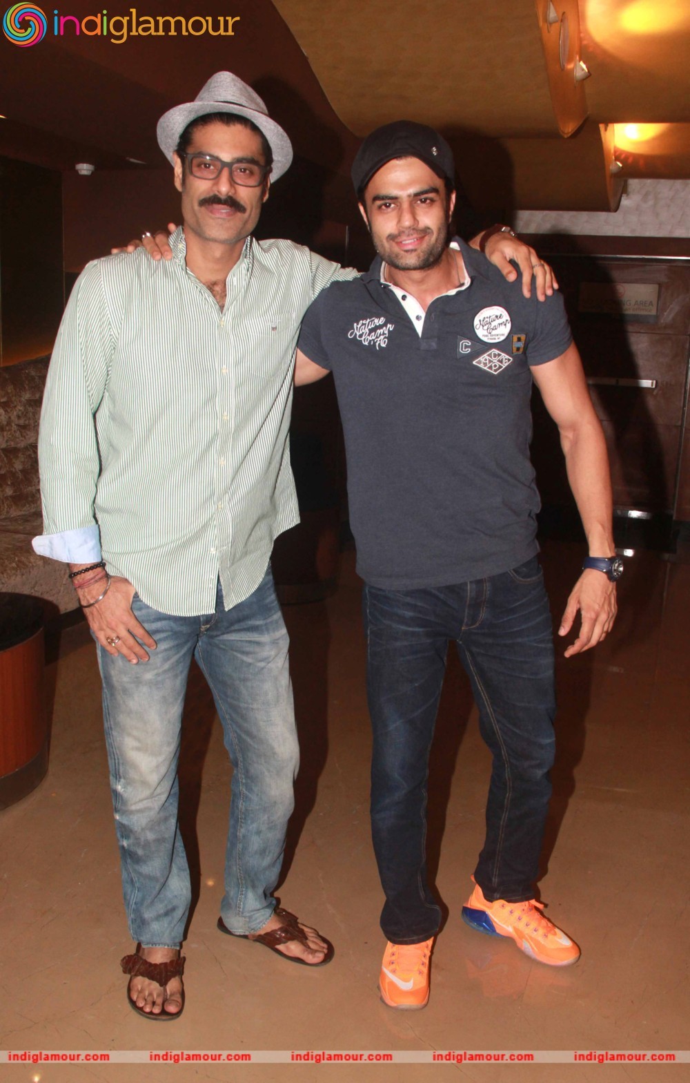 Manish Paul and Sikander Khair Visit Juhu Pvr Event hd photo