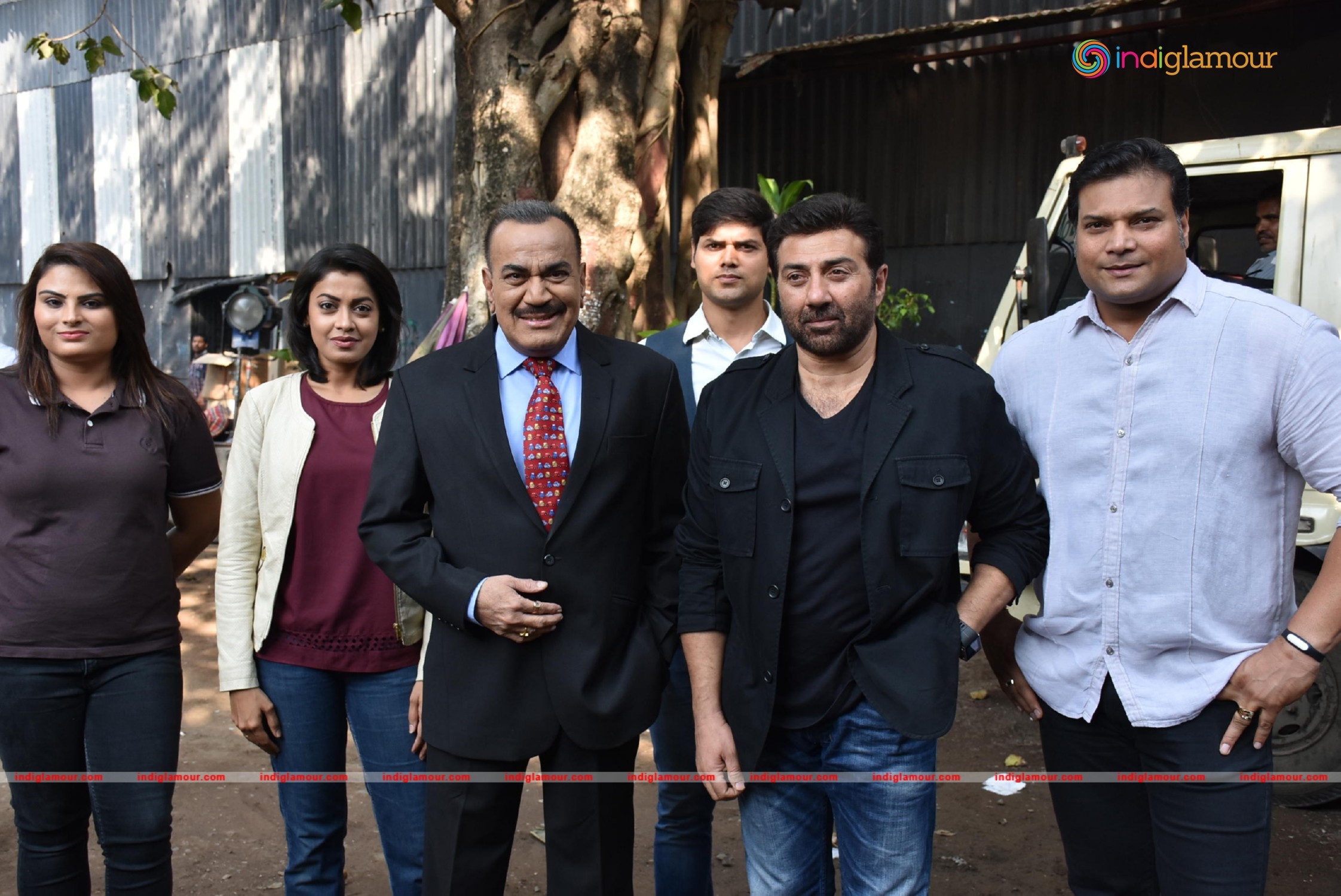 Sunny Deol Promote Ghayal Once Again On the Set of CID Event hd photo