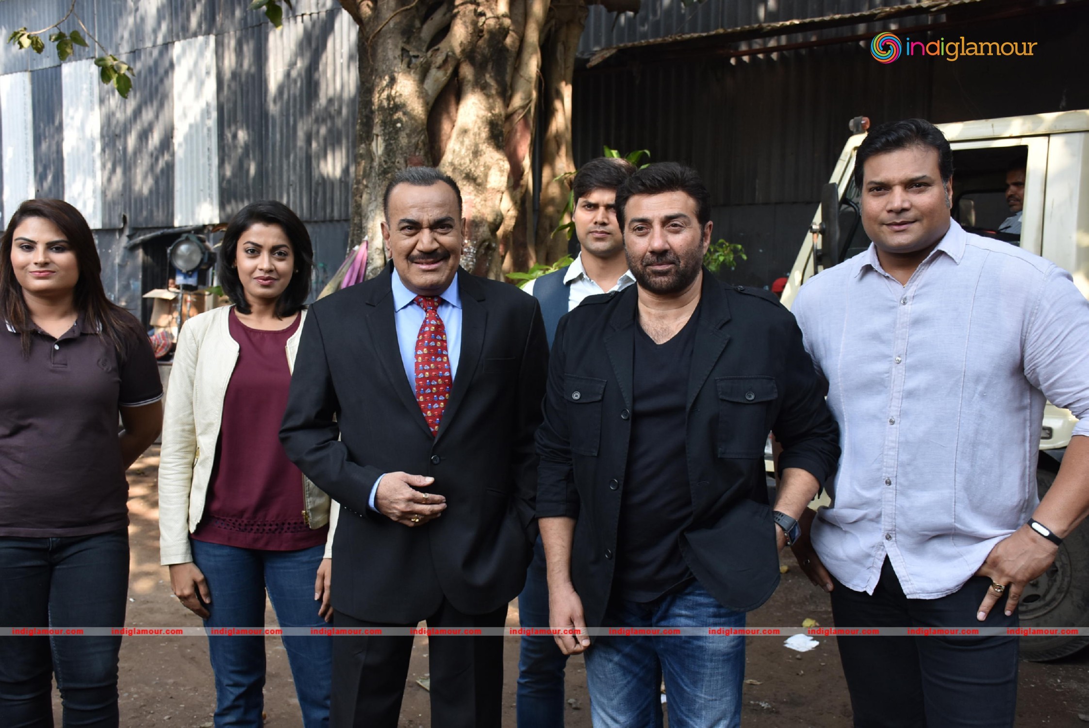 Sunny Deol Promote Ghayal Once Again On the Set of CID Event hd photo