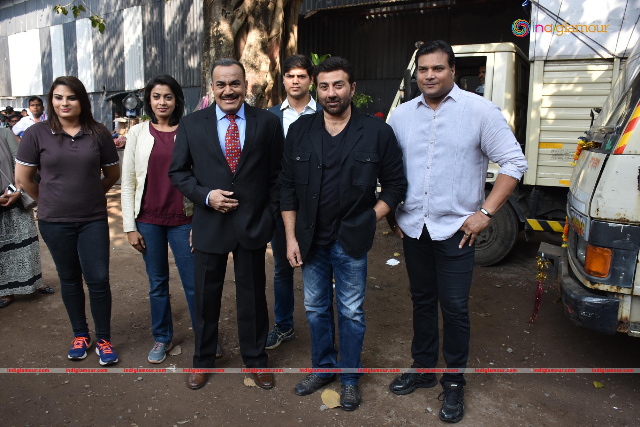 Sunny Deol Promote Ghayal Once Again On the Set of CID Event hd photo