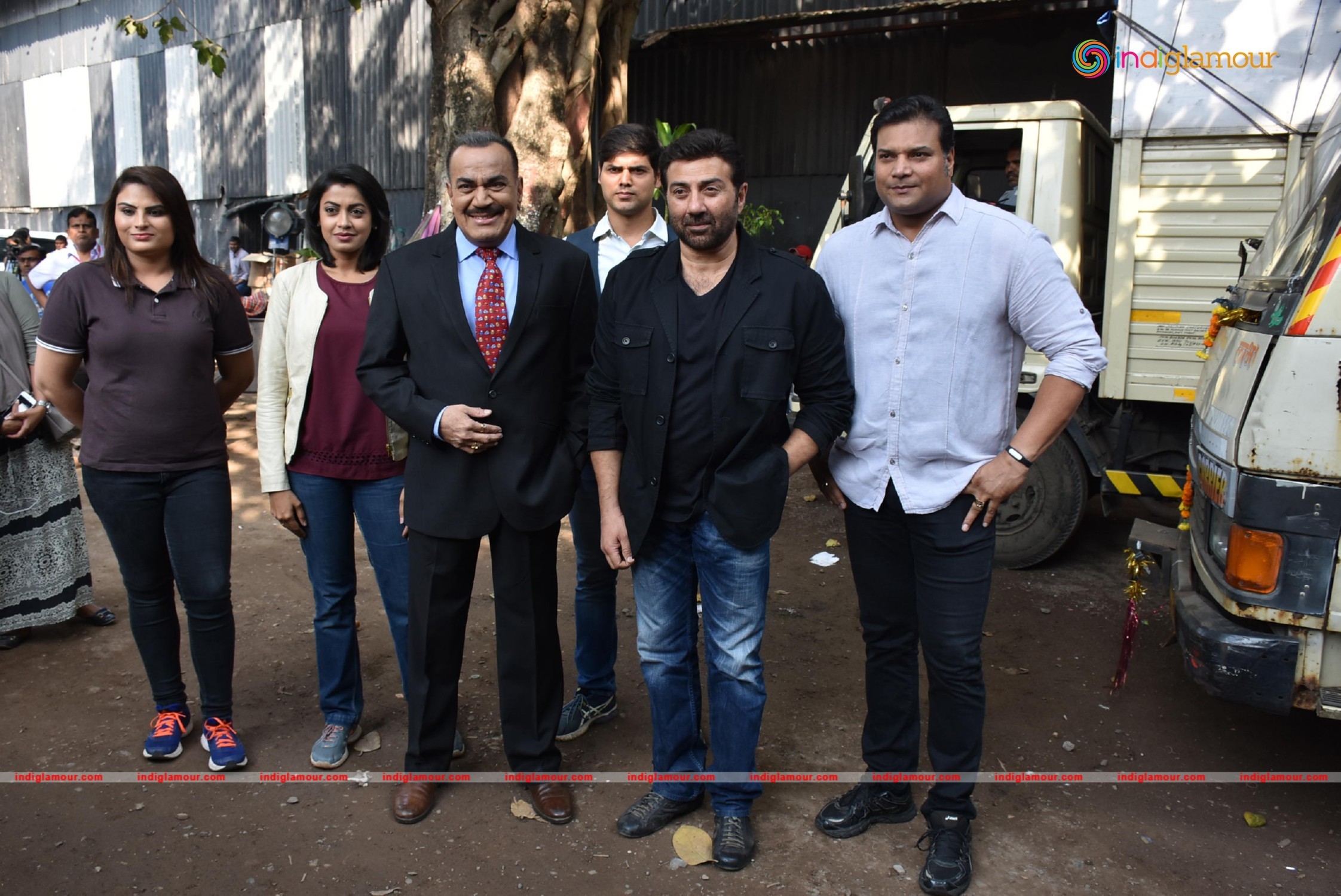 Sunny Deol Promote Ghayal Once Again On the Set of CID Event hd photo