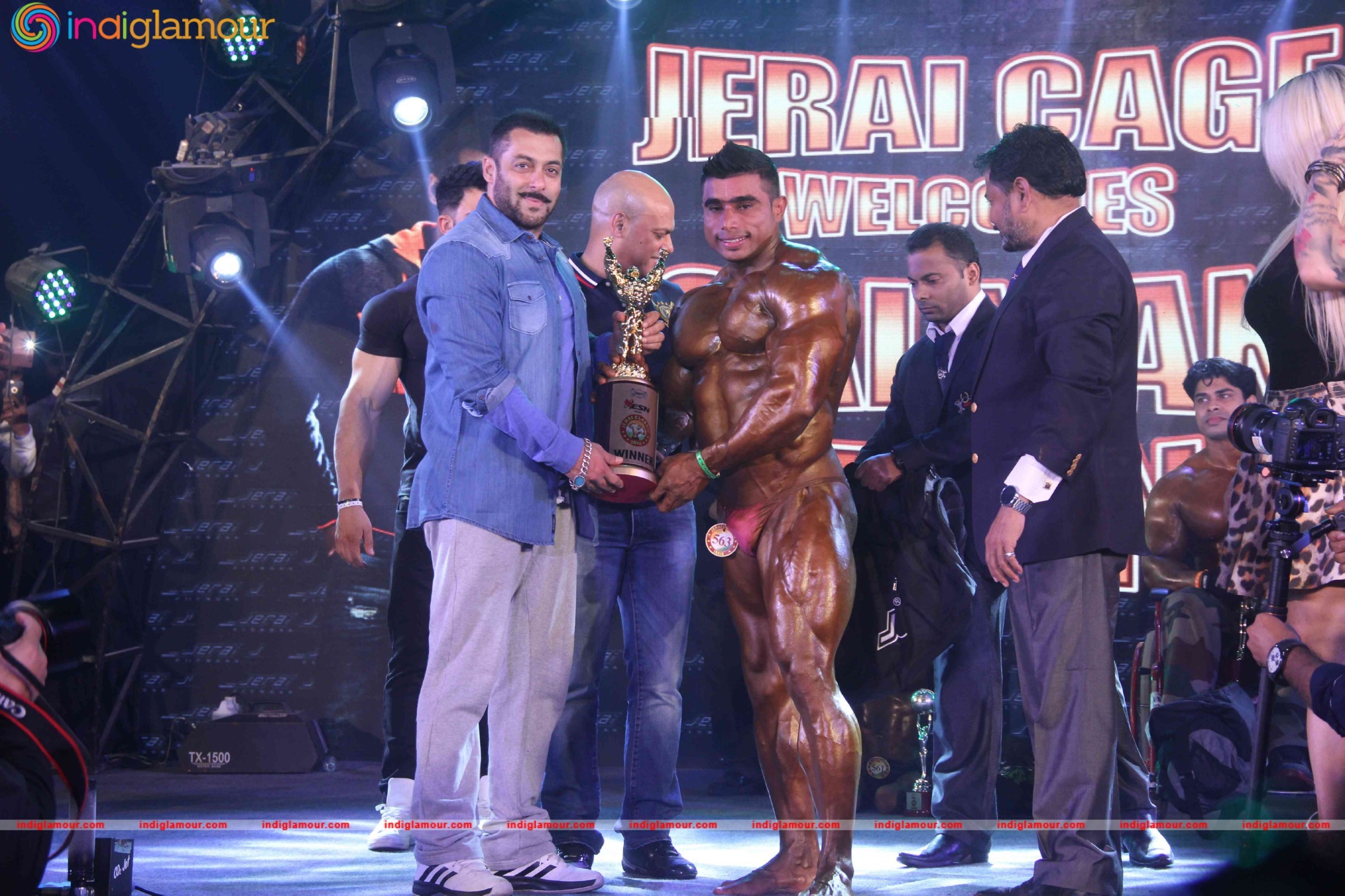 Salman Khan Attends Specially disabled Athletes, Body Building Competition Event hd photo
