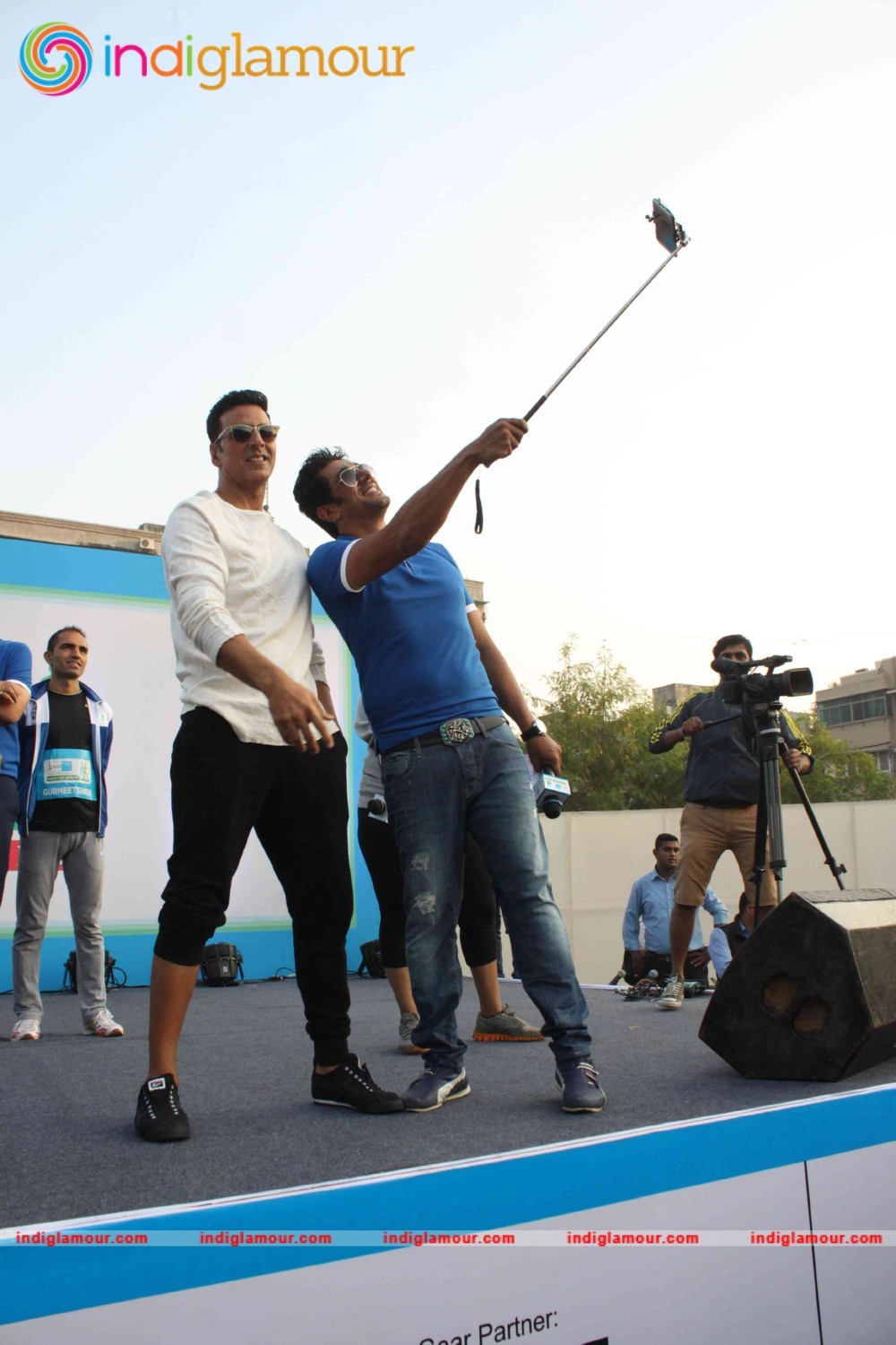 Akshay Kumar and Nimrat Kaur at 4th Max Bupa Walk for Health Event hd photo
