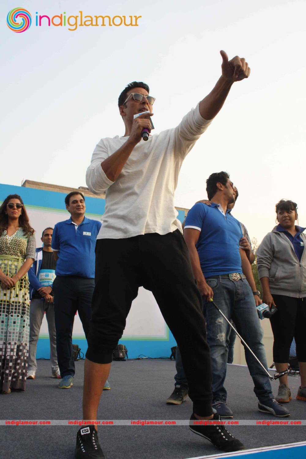 Akshay Kumar and Nimrat Kaur at 4th Max Bupa Walk for Health Event hd photo