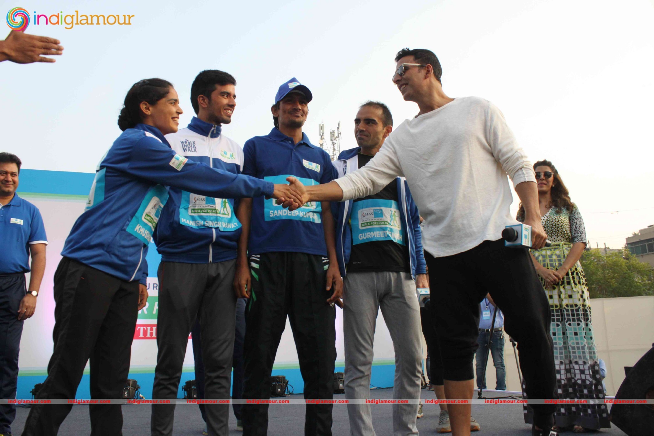 Akshay Kumar and Nimrat Kaur at 4th Max Bupa Walk for Health Event hd photo