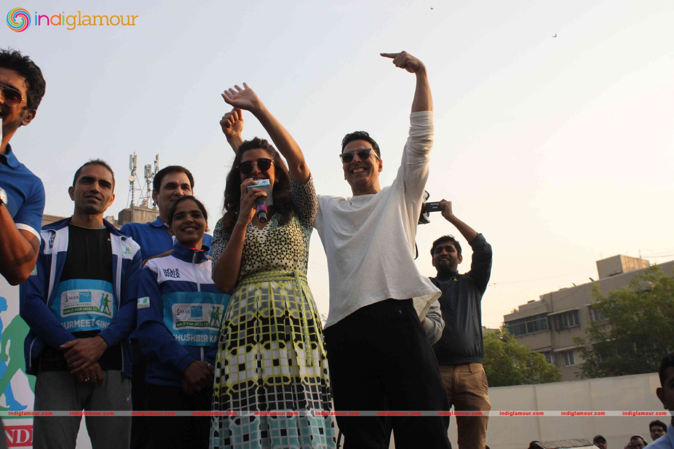 Akshay Kumar and Nimrat Kaur at 4th Max Bupa Walk for Health Event hd photo