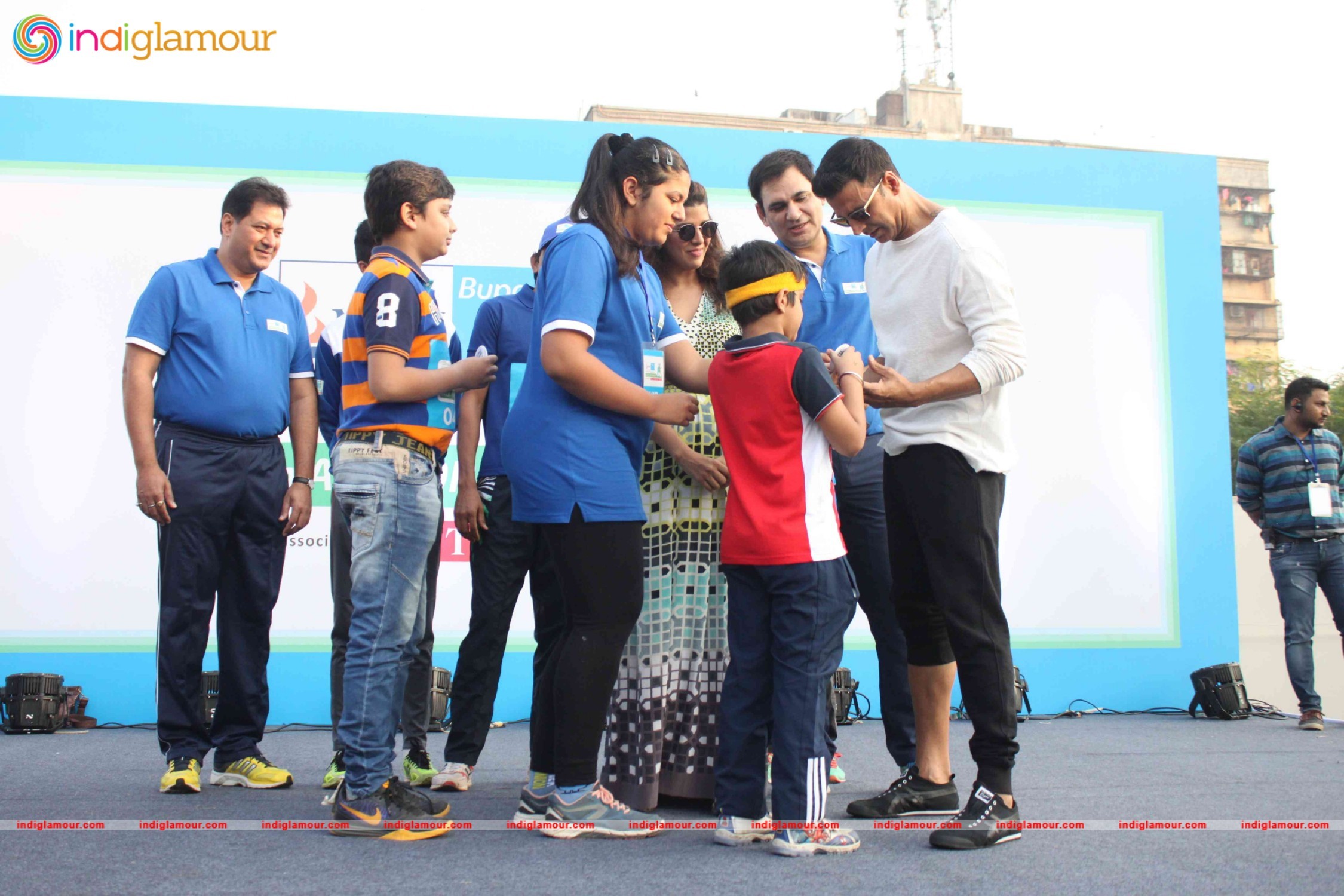 Akshay Kumar and Nimrat Kaur at 4th Max Bupa Walk for Health Event hd photo