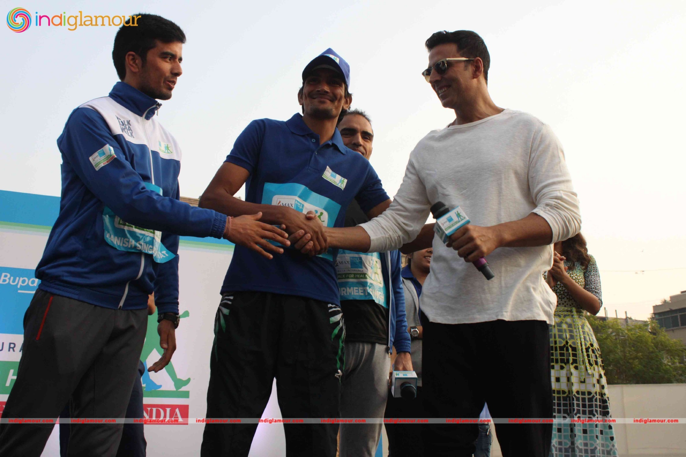 Akshay Kumar and Nimrat Kaur at 4th Max Bupa Walk for Health Event hd photo
