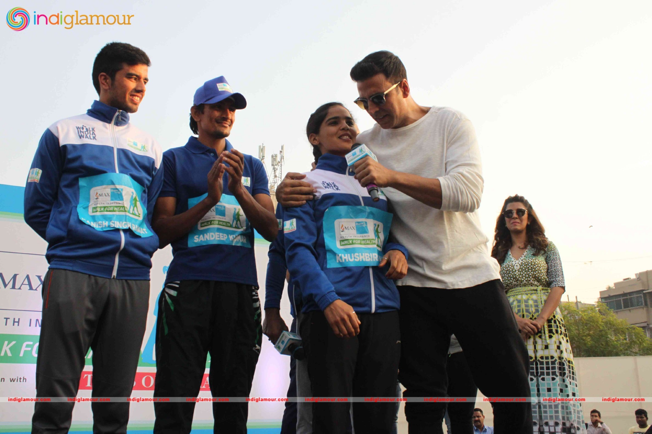 Akshay Kumar and Nimrat Kaur at 4th Max Bupa Walk for Health Event hd photo