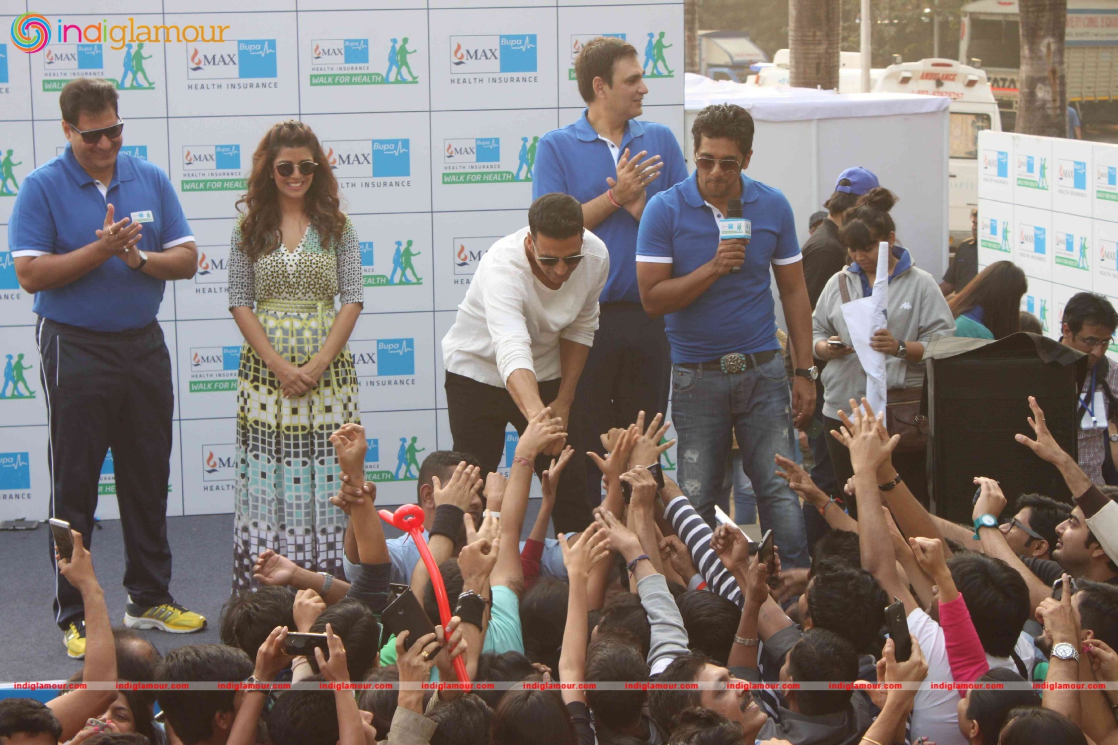Akshay Kumar and Nimrat Kaur at 4th Max Bupa Walk for Health Event hd photo