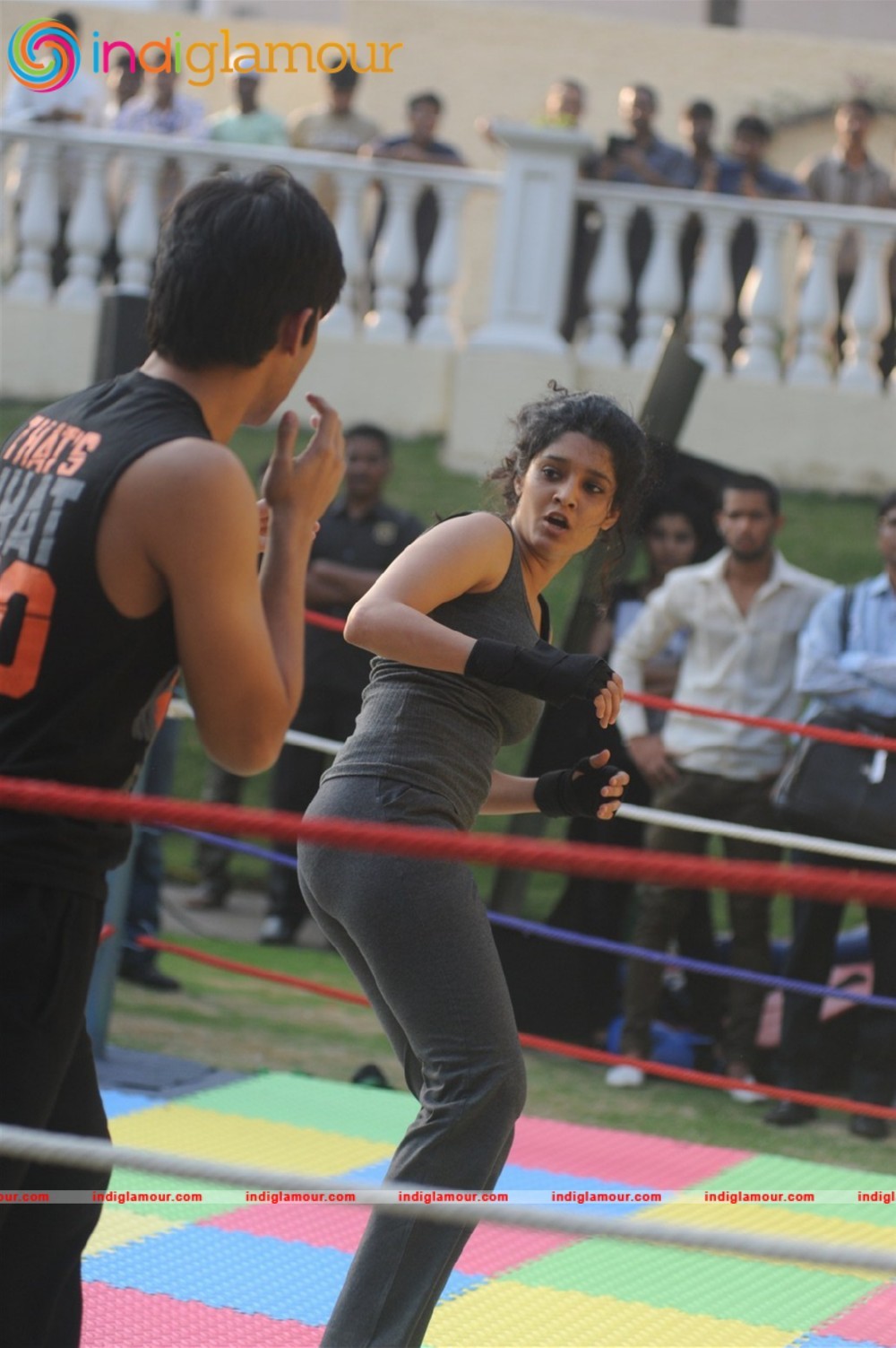 Film Saala Khadoos Lead Actress Ritika Singh Introduced by R Madhavan Event hd photo