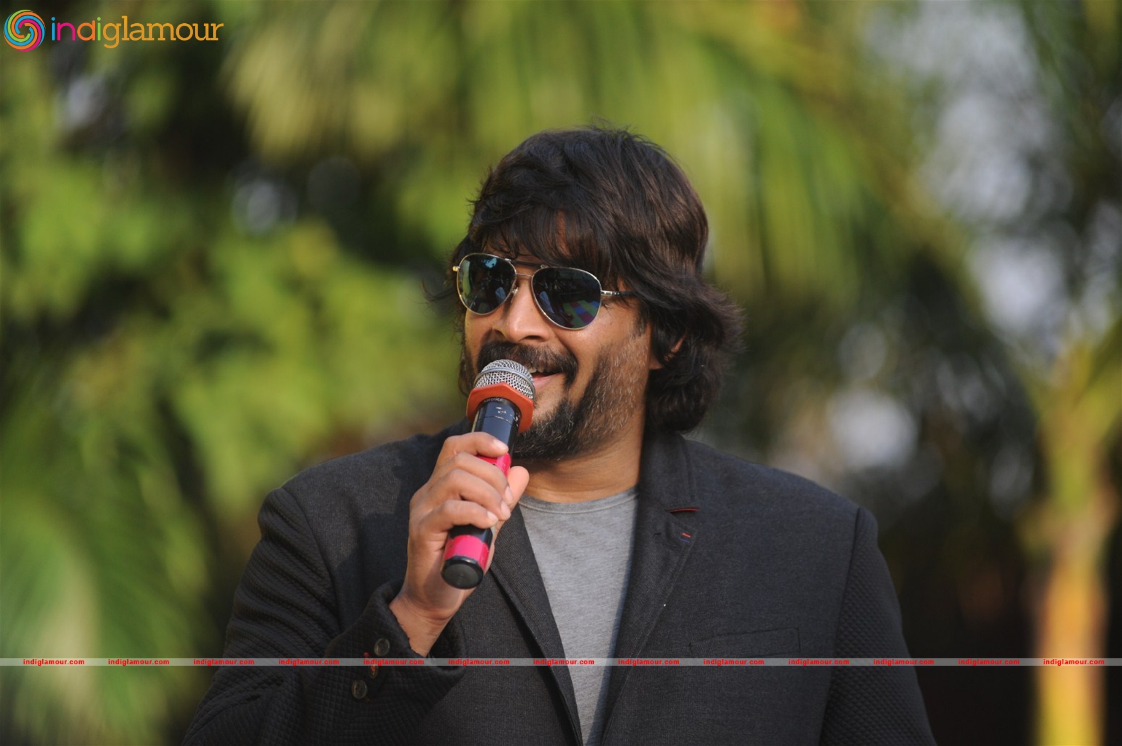 Film Saala Khadoos Lead Actress Ritika Singh Introduced by R Madhavan Event hd photo