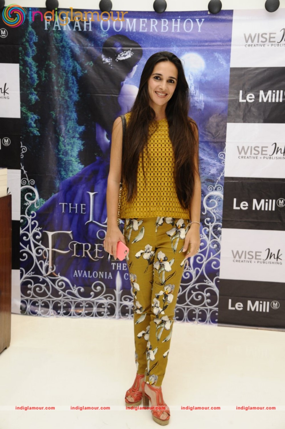 Author Farah Oomerbhoy Unveiled her Debut Novel The Last Of The Firedrakes Event hd photo