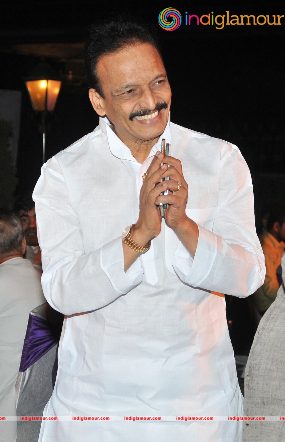 Designer Manali Jagtap Shoor and Vicky Shoor Hosts an Evening Celebration Event hd photo