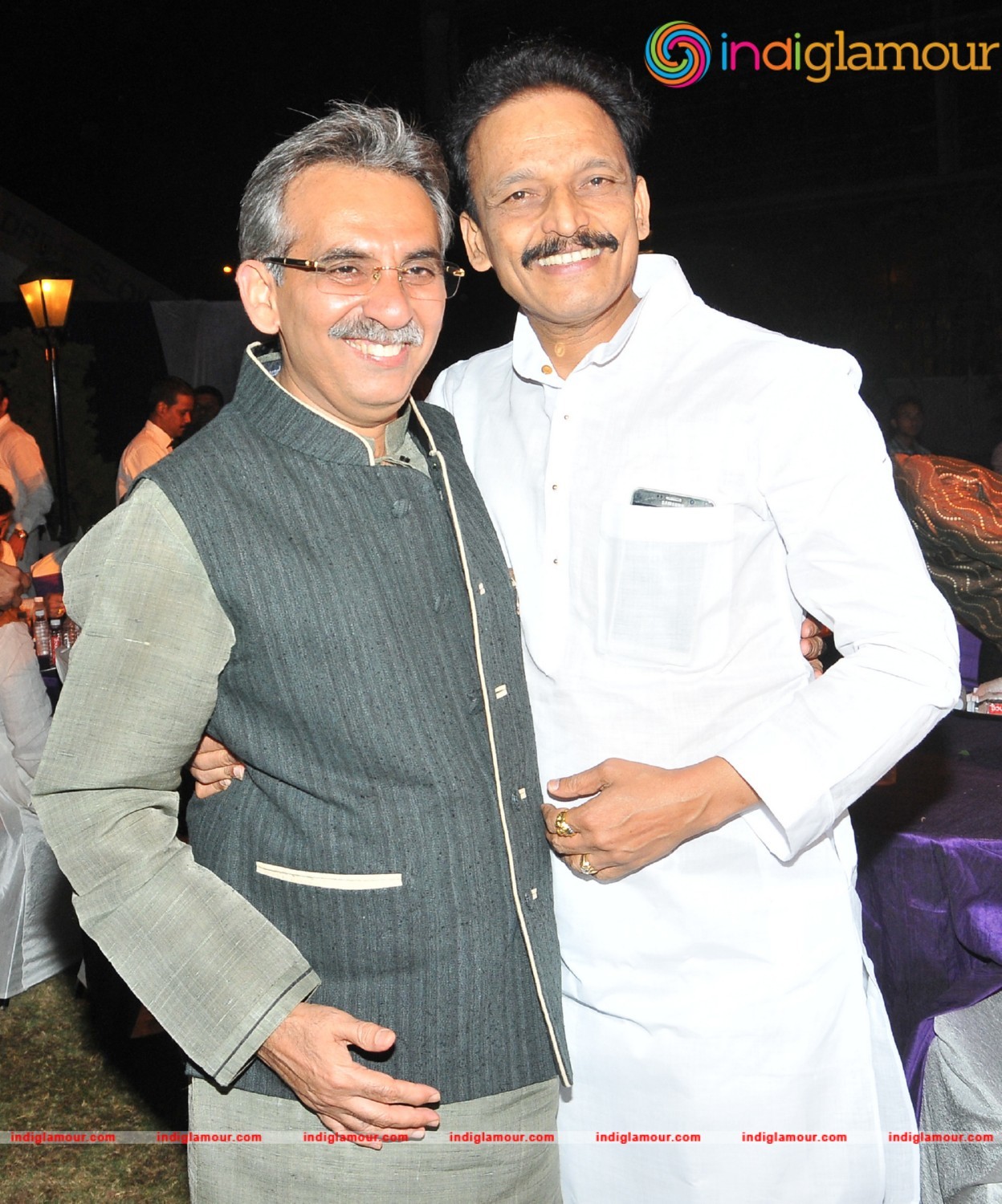 Designer Manali Jagtap Shoor and Vicky Shoor Hosts an Evening Celebration Event hd photo