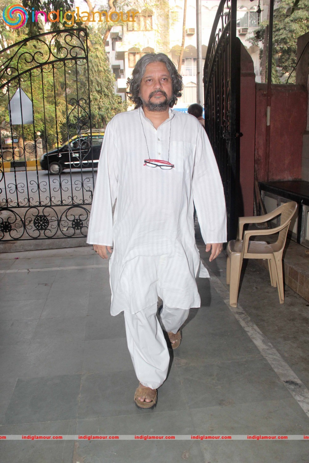 Prayer Meet of Divya Dutta Mother Event hd photo